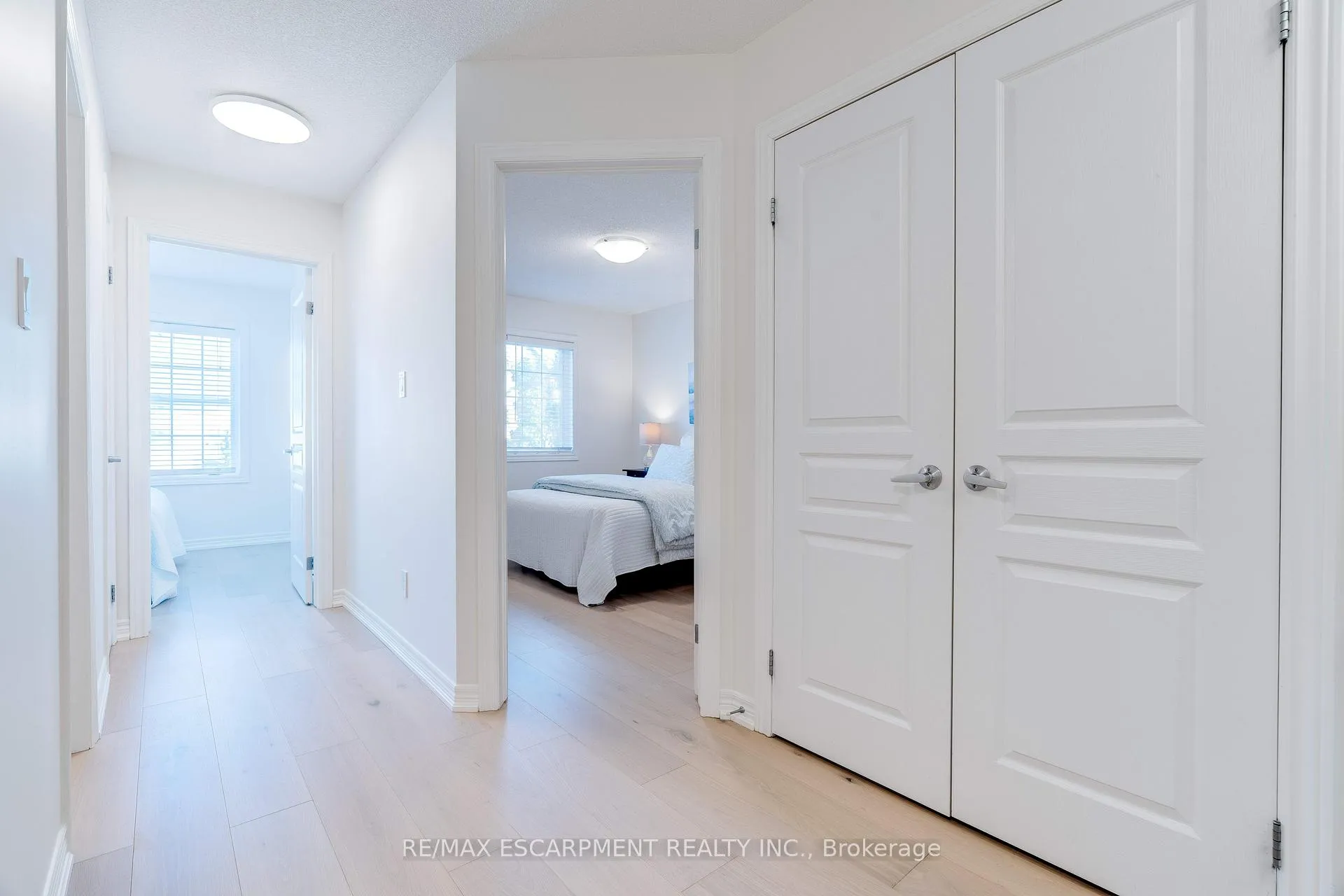 Photo 26 of 628 Garibaldi Common, Burlington, Shoreacres — HOMEH