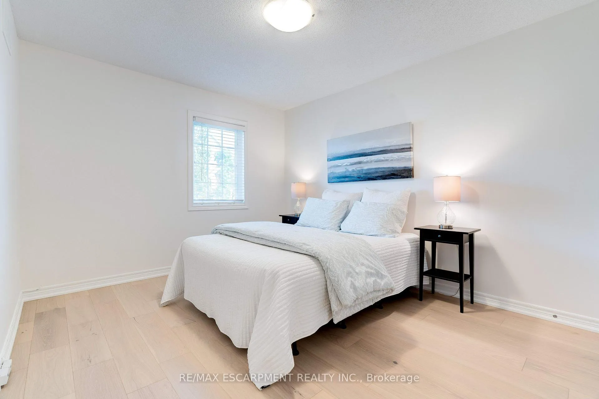 Photo 28 of 628 Garibaldi Common, Burlington, Shoreacres — HOMEH