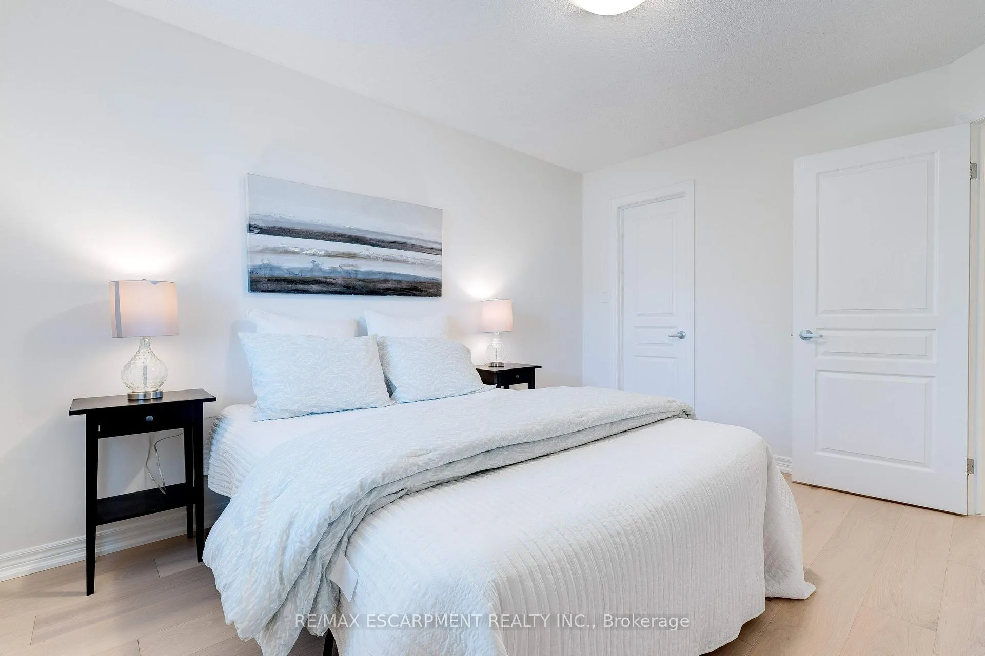 Photo 29 of 628 Garibaldi Common, Burlington, Shoreacres — HOMEH
