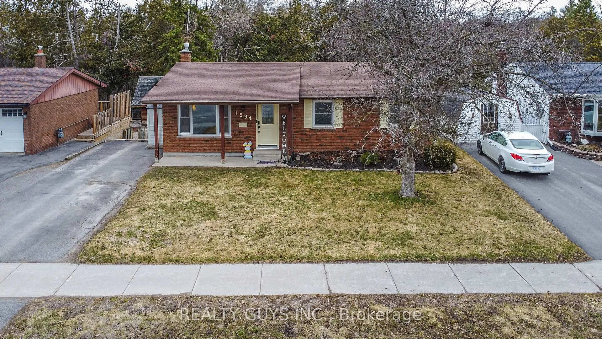 Photo 6 of 1594 Redwood Drive, Peterborough, Monaghan Ward 2 — HOMEH