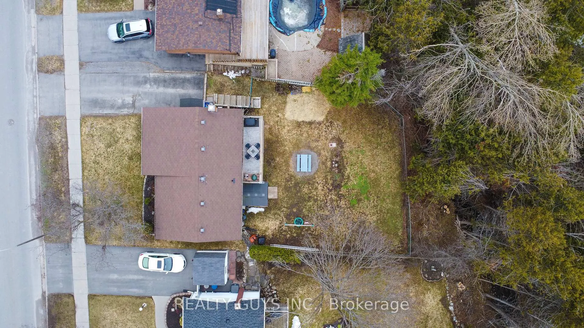 Photo 7 of 1594 Redwood Drive, Peterborough, Monaghan Ward 2 — HOMEH