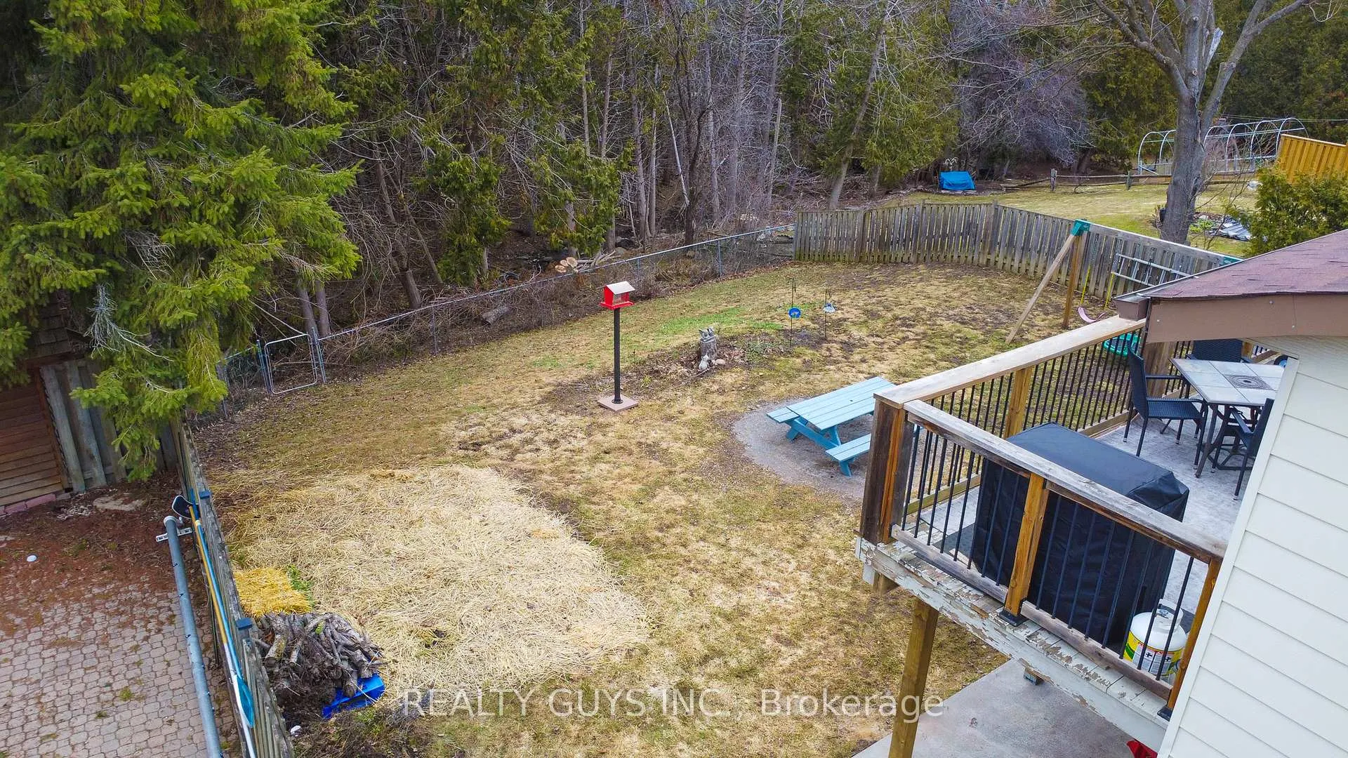 Photo 8 of 1594 Redwood Drive, Peterborough, Monaghan Ward 2 — HOMEH