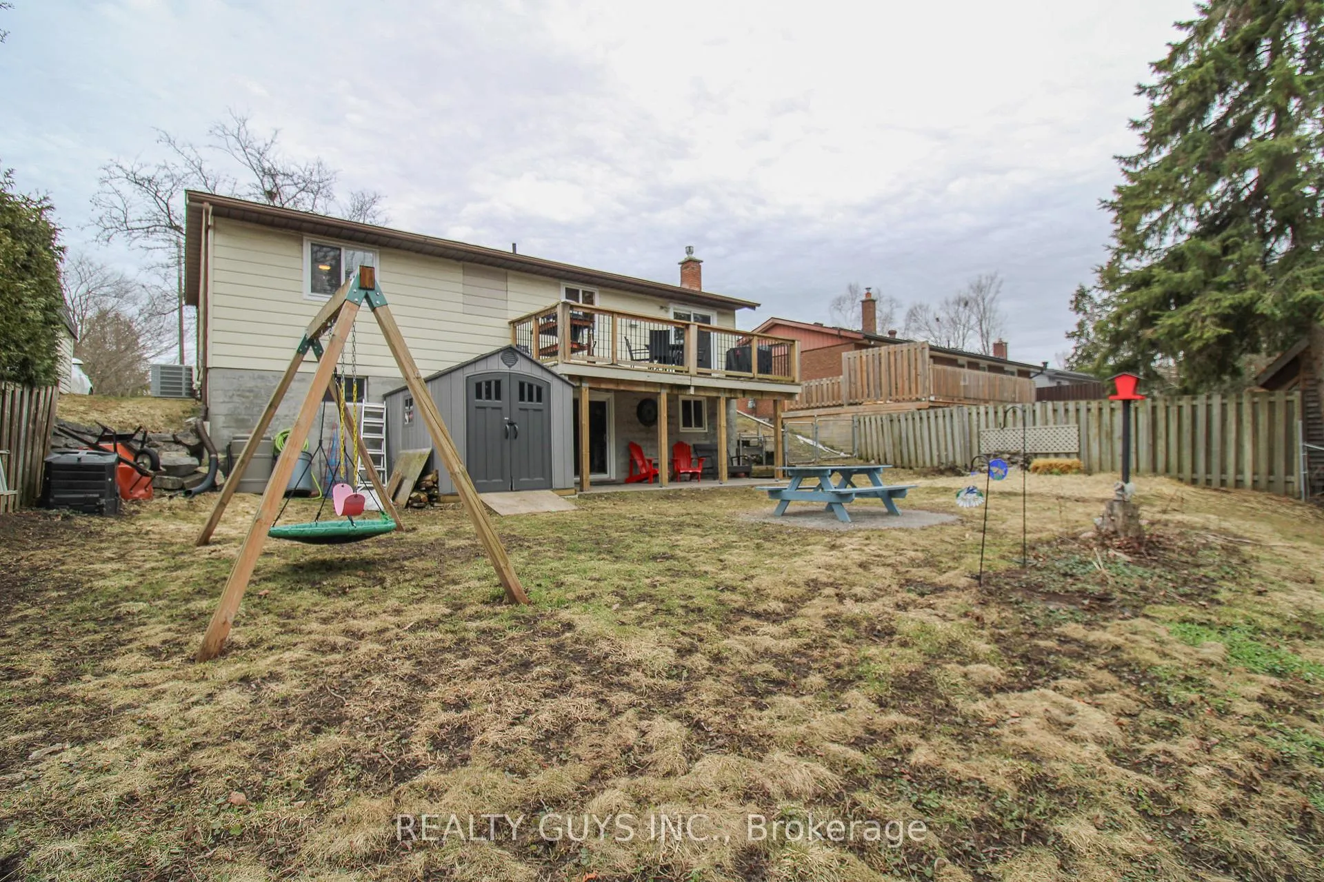 Photo 12 of 1594 Redwood Drive, Peterborough, Monaghan Ward 2 — HOMEH