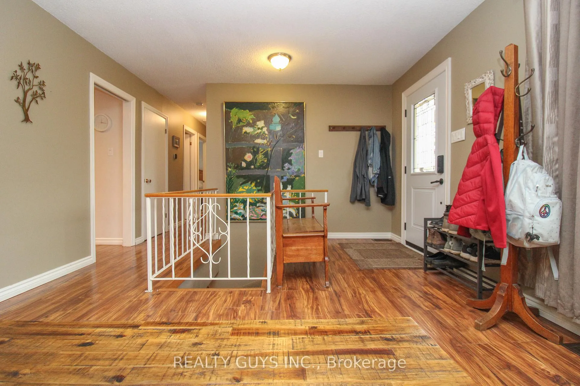 Photo 15 of 1594 Redwood Drive, Peterborough, Monaghan Ward 2 — HOMEH