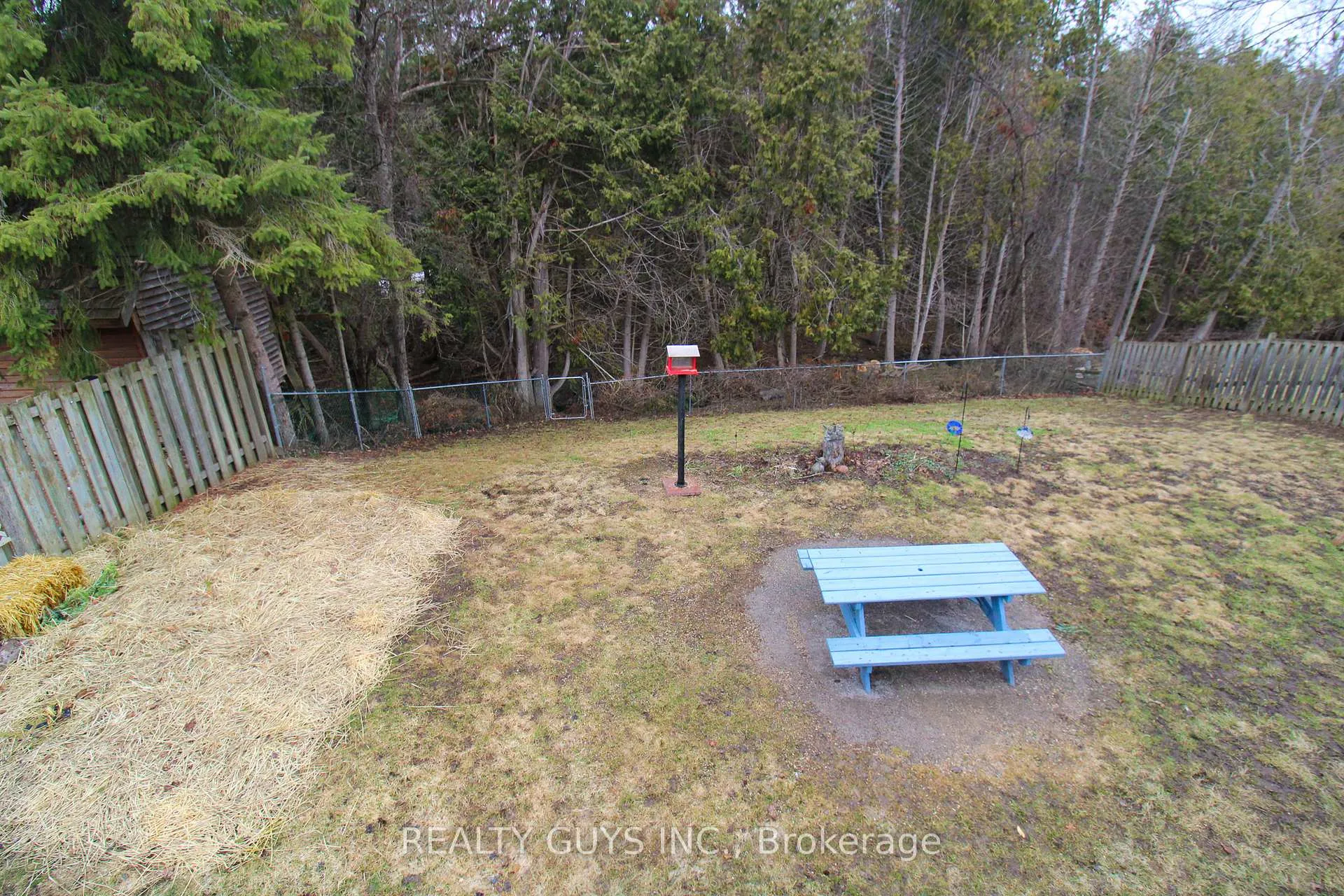 Photo 21 of 1594 Redwood Drive, Peterborough, Monaghan Ward 2 — HOMEH
