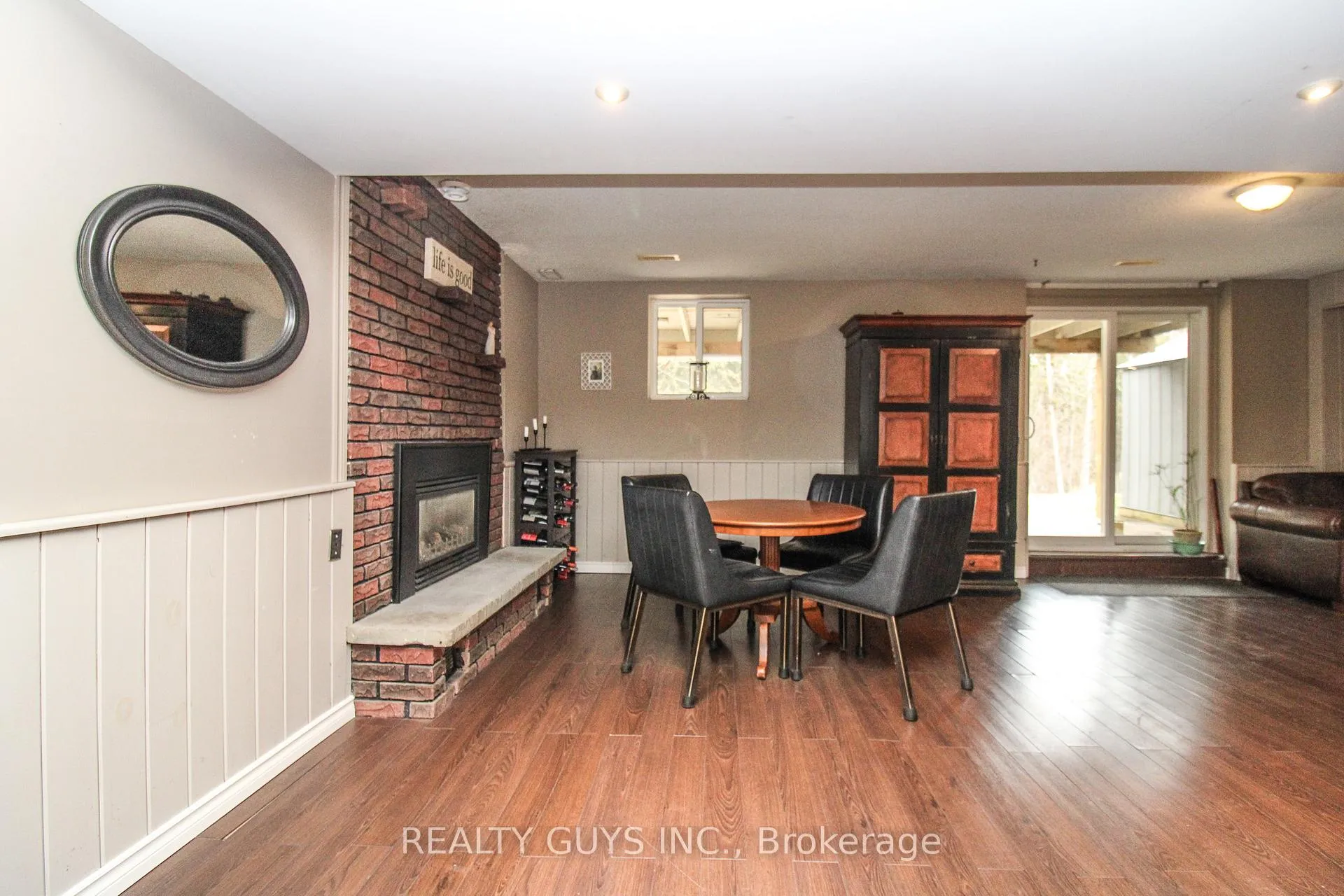 Photo 32 of 1594 Redwood Drive, Peterborough, Monaghan Ward 2 — HOMEH