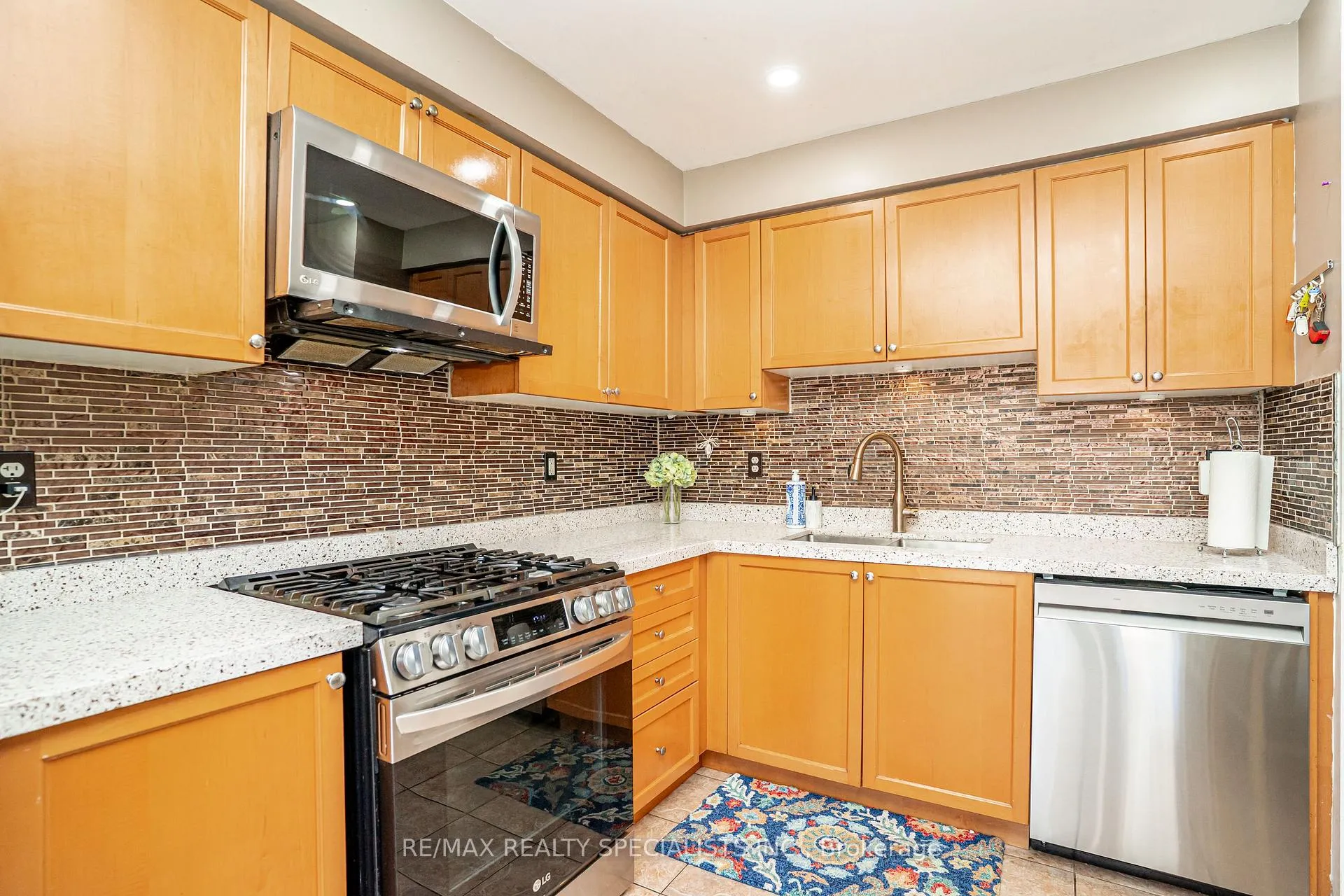Photo 14 of 63 Michigan Avenue, Cambridge, Silver Heights — HOMEH