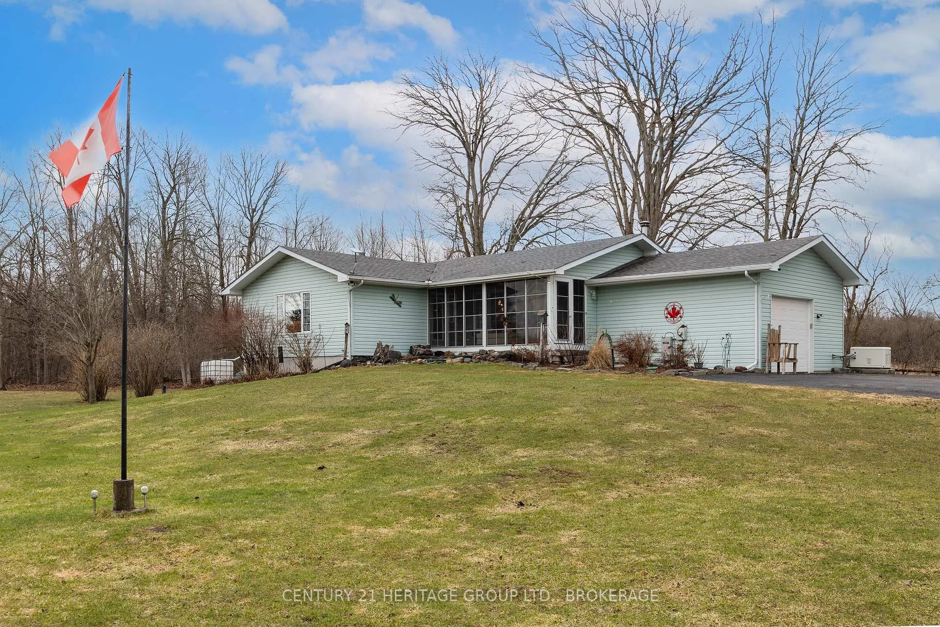 Photo 1 of 5453 Petworth Road, Frontenac, Frontenac South — HOMEH