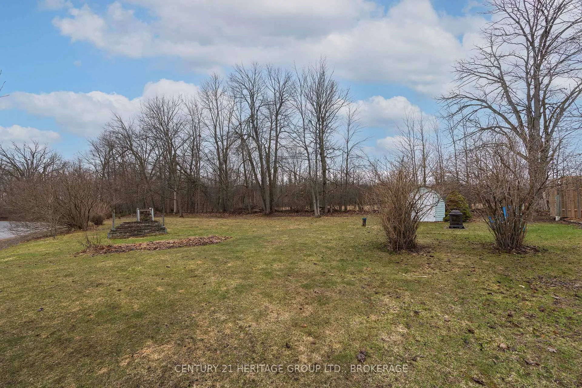 Photo 7 of 5453 Petworth Road, Frontenac, Frontenac South — HOMEH