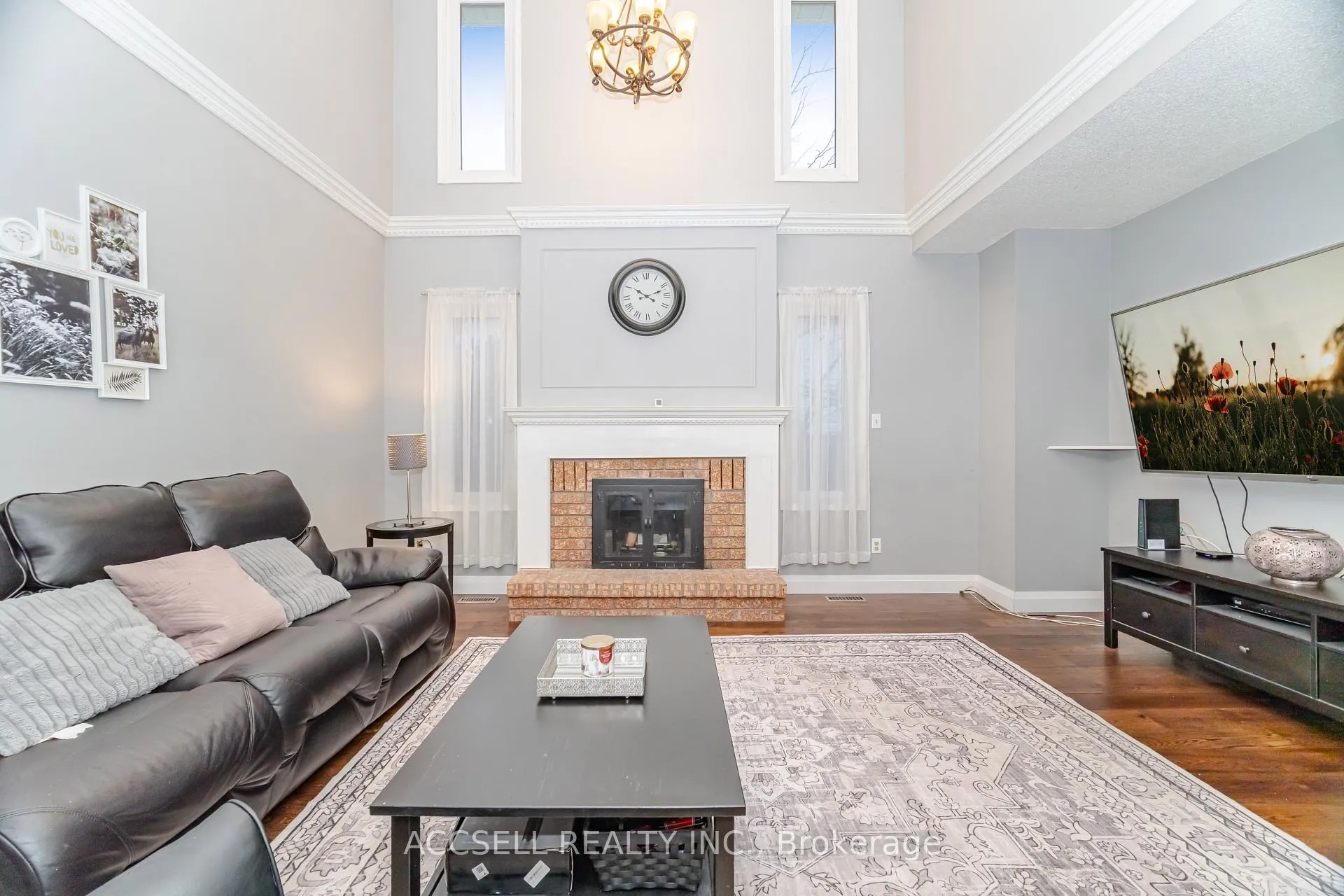 Photo 10 of 3 Longyear Drive, Hamilton, Waterdown — HOMEH