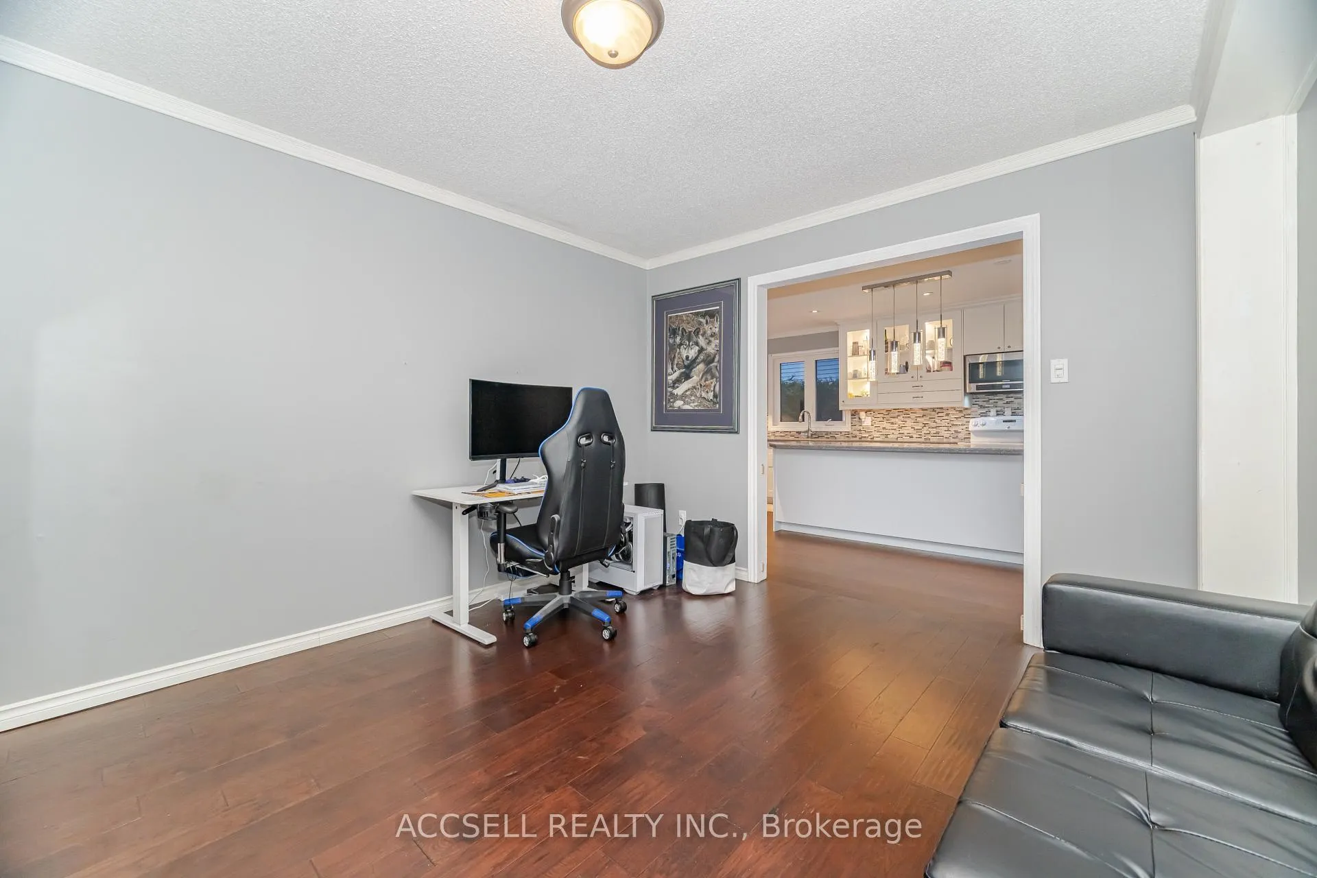 Photo 22 of 3 Longyear Drive, Hamilton, Waterdown — HOMEH
