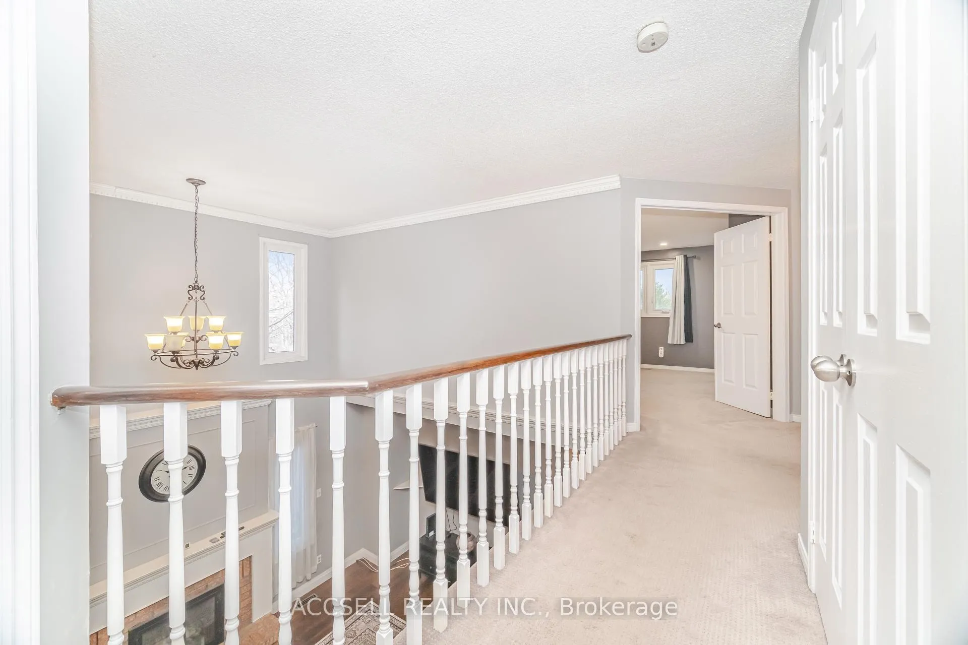 Photo 25 of 3 Longyear Drive, Hamilton, Waterdown — HOMEH