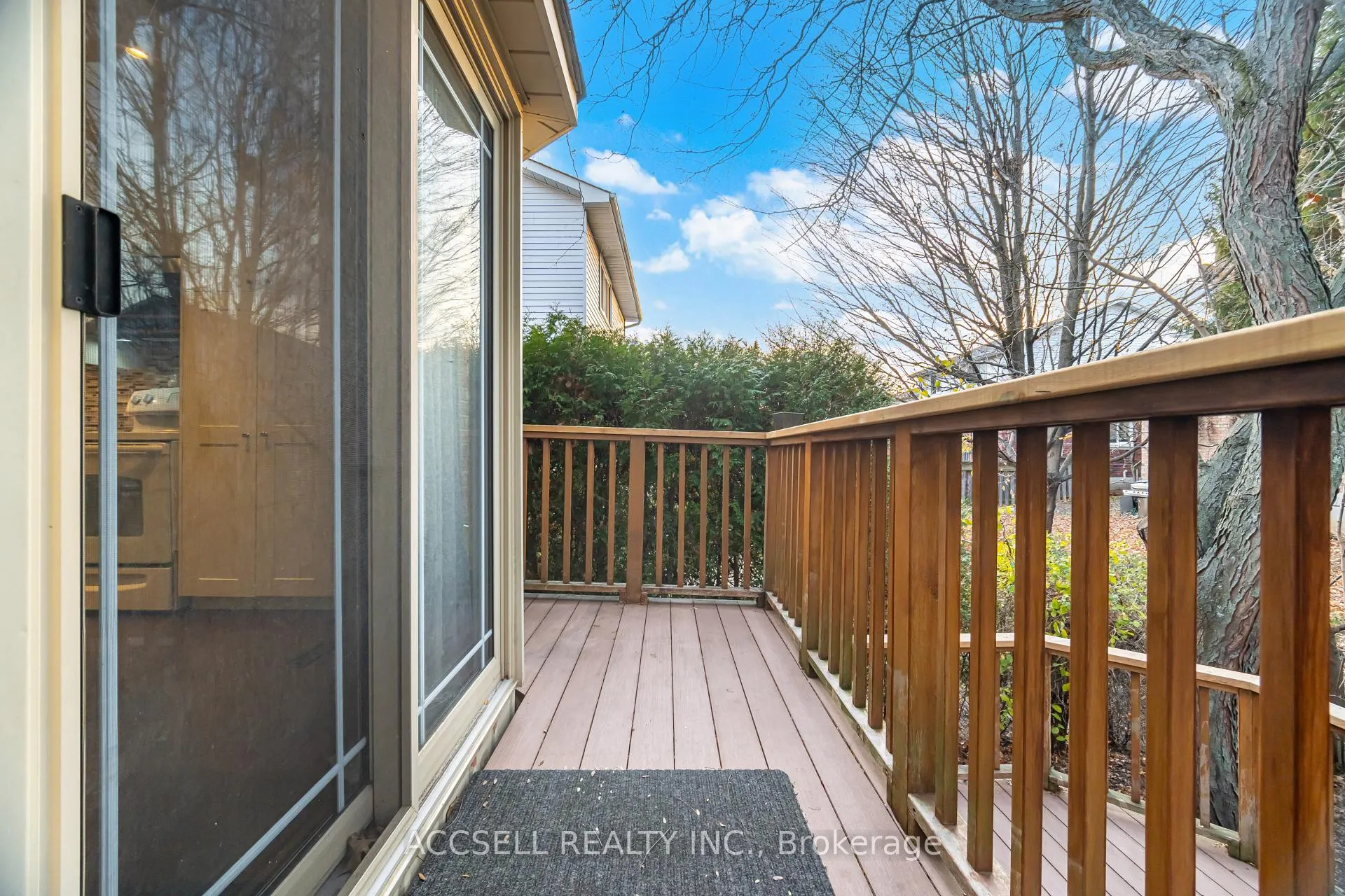 Photo 41 of 3 Longyear Drive, Hamilton, Waterdown — HOMEH