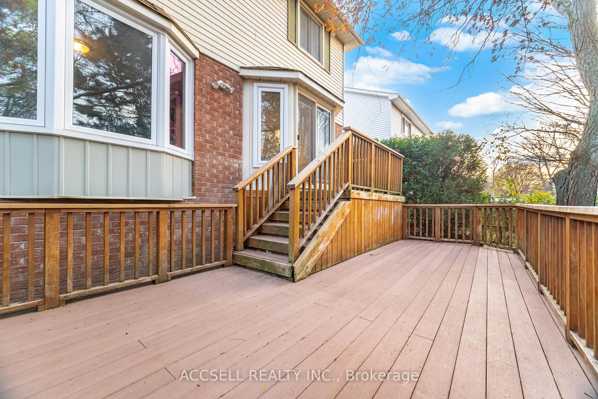 Photo 44 of 3 Longyear Drive, Hamilton, Waterdown — HOMEH