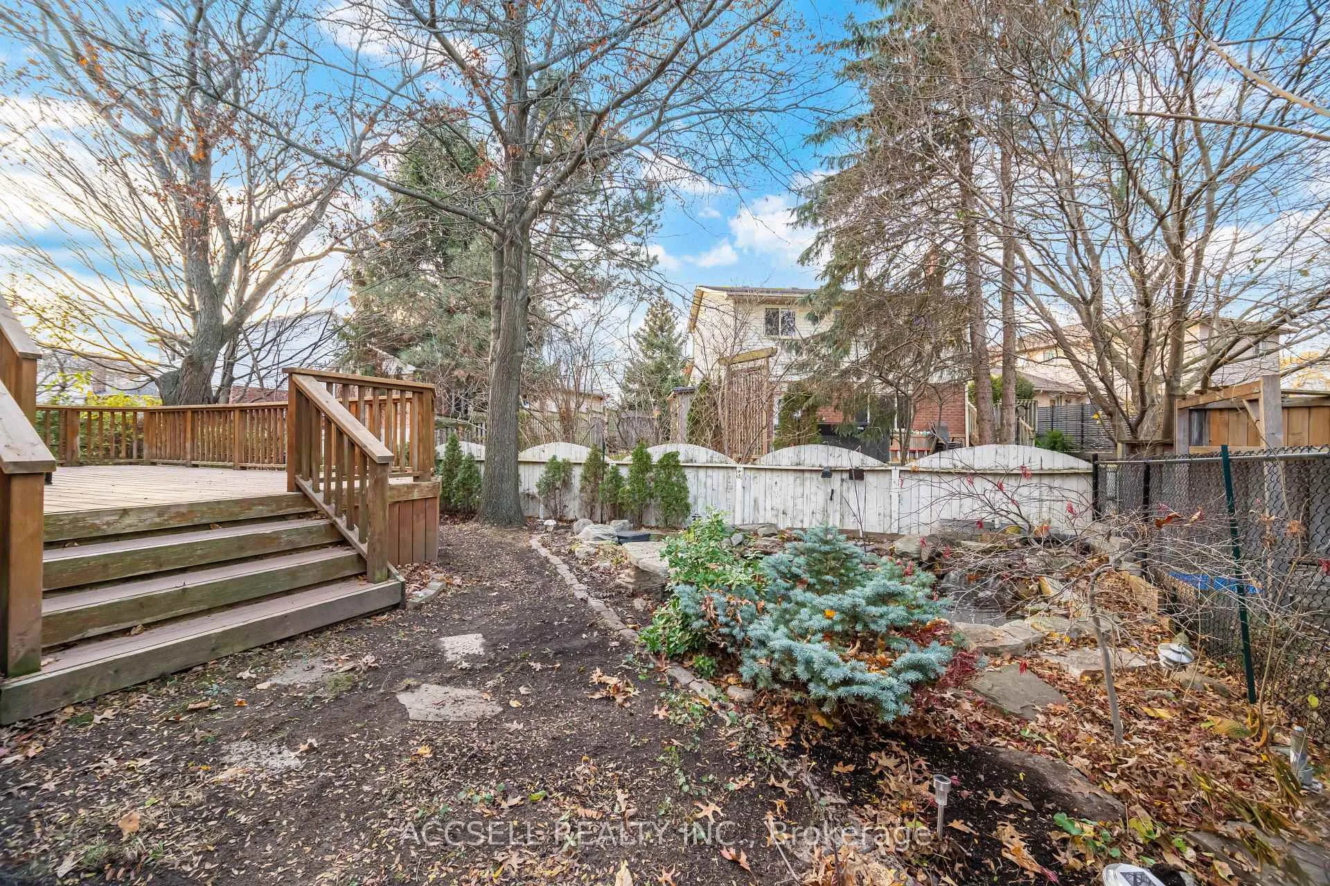 Photo 46 of 3 Longyear Drive, Hamilton, Waterdown — HOMEH