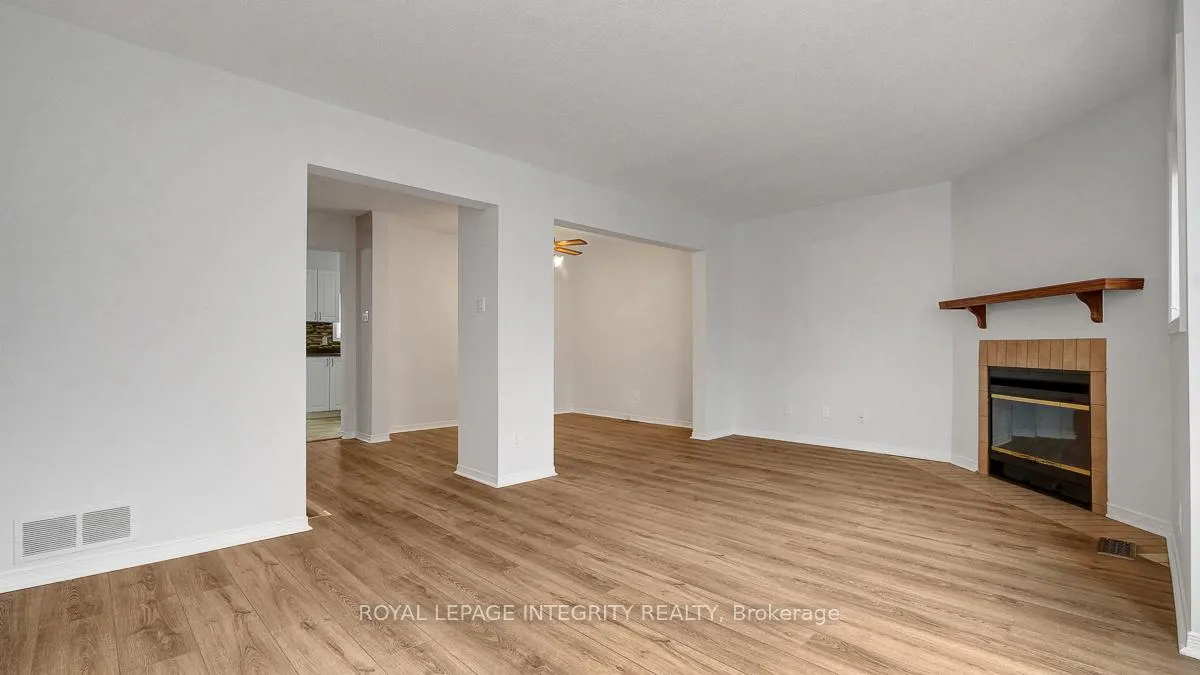 Photo 6 of 1563 Thurlow Street, Ottawa, Fallingbrook/Ridgemount — HOMEH