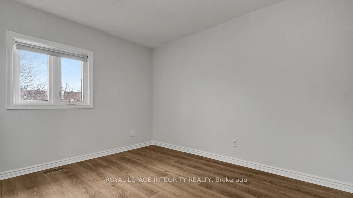 Photo 13 of 1563 Thurlow Street, Ottawa, Fallingbrook/Ridgemount — HOMEH