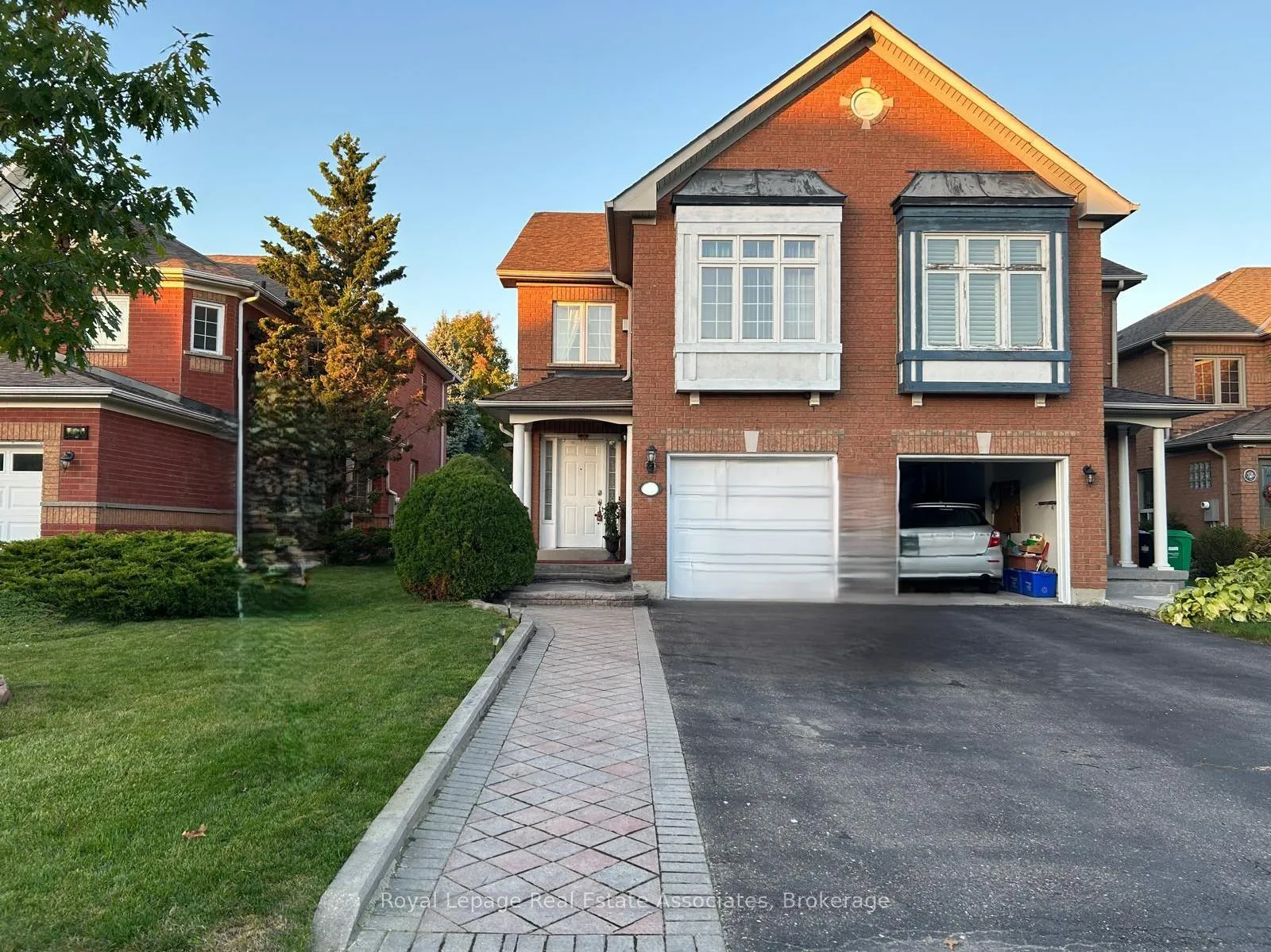 Photo 1 of Unit Upper, 122 Pressed Brick Drive, Brampton, Brampton North — HOMEH