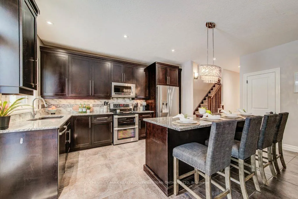 Photo 18 of 58 eden oak Trail, Kitchener, Grand River South — HOMEH