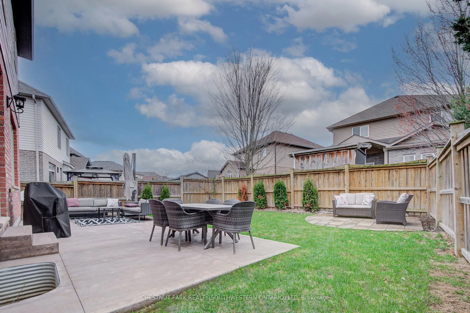 Photo 42 of 58 eden oak Trail, Kitchener, Grand River South — HOMEH