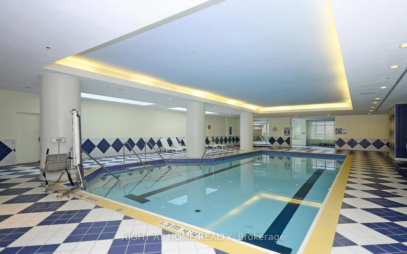 Photo 3 of Unit 906, 38 Elm Street, Toronto, Bay Street Corridor — HOMEH