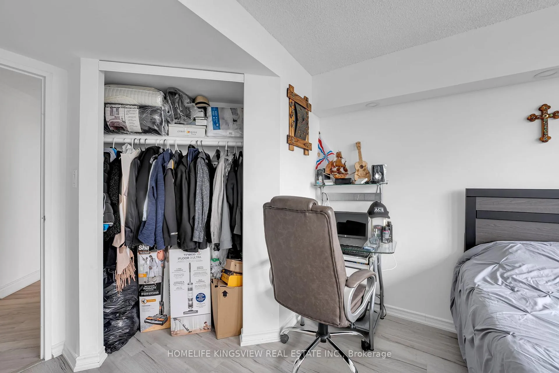 Photo 15 of Unit 806, 1 Rowntree Road, Etobicoke, Mount Olive-Silverstone-Jamestown — HOMEH