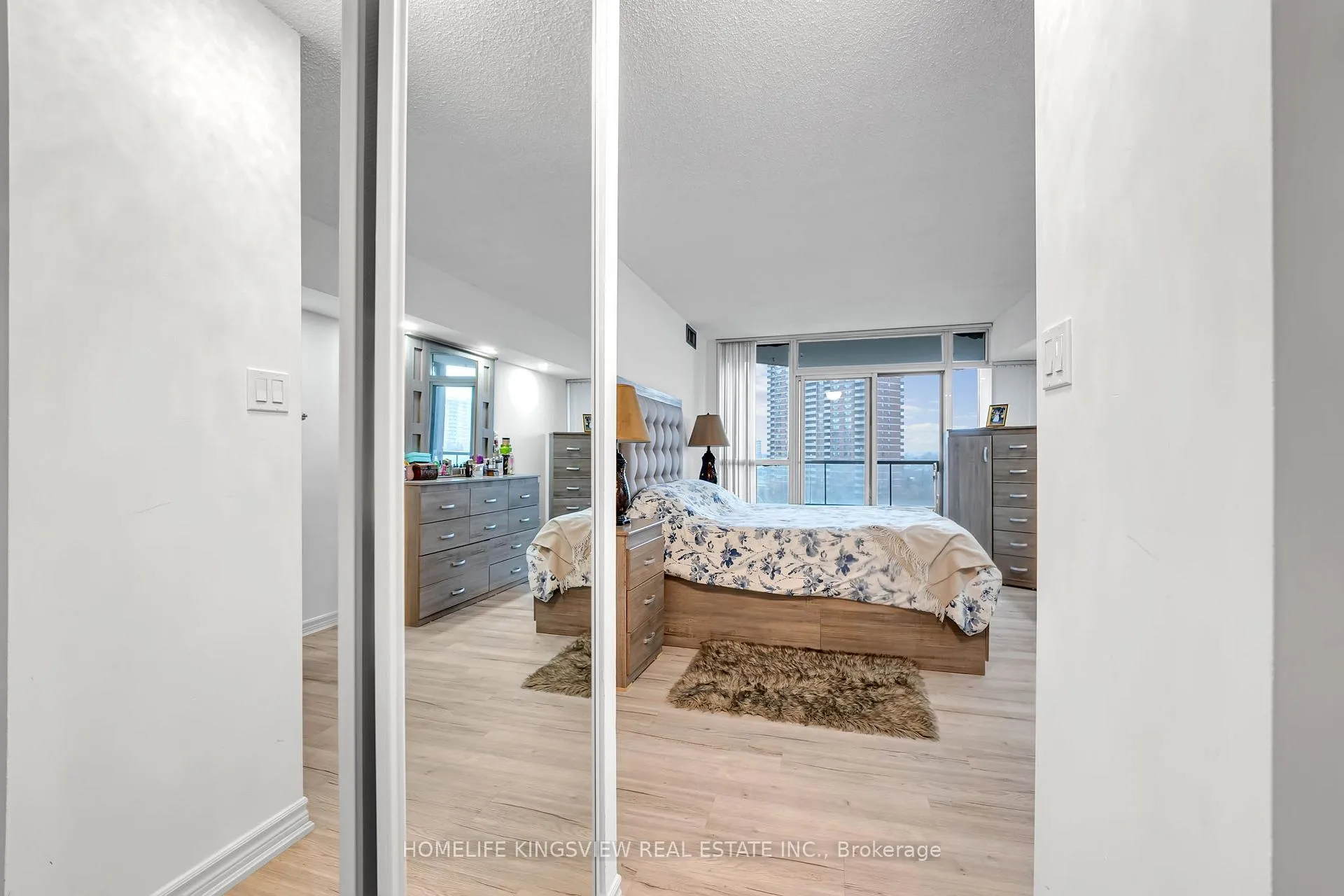 Photo 26 of Unit 806, 1 Rowntree Road, Etobicoke, Mount Olive-Silverstone-Jamestown — HOMEH