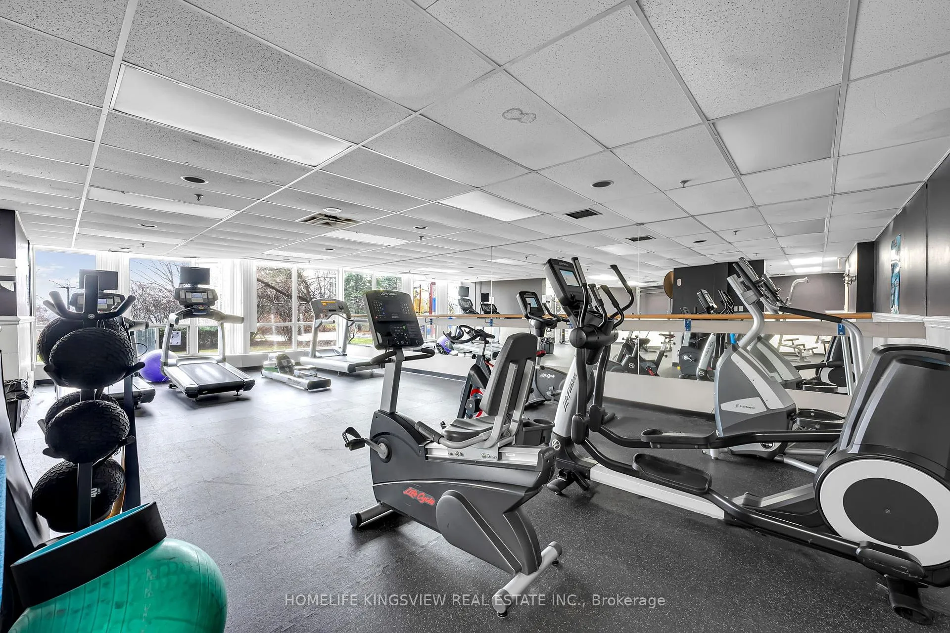 Photo 38 of Unit 806, 1 Rowntree Road, Etobicoke, Mount Olive-Silverstone-Jamestown — HOMEH