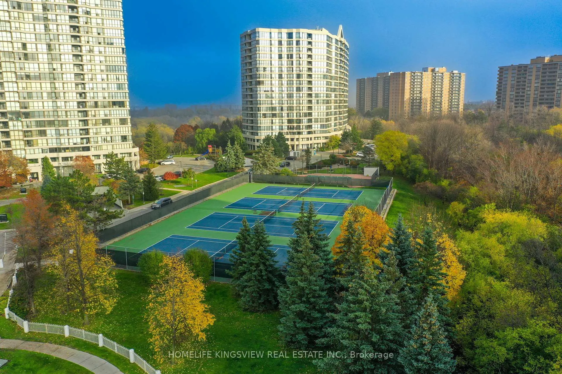 Photo 43 of Unit 806, 1 Rowntree Road, Etobicoke, Mount Olive-Silverstone-Jamestown — HOMEH