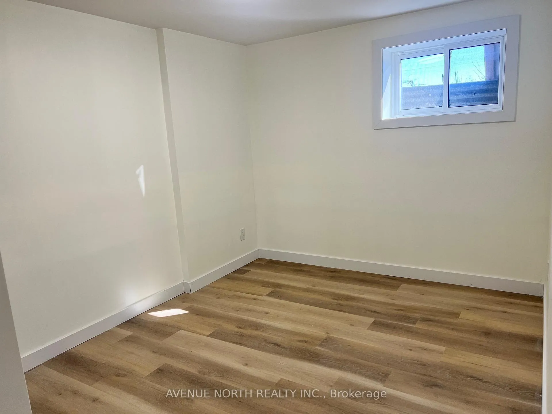 Photo 14 of Unit B, 480 River Road, Ottawa, Riverside South/Gloucester Glen — HOMEH