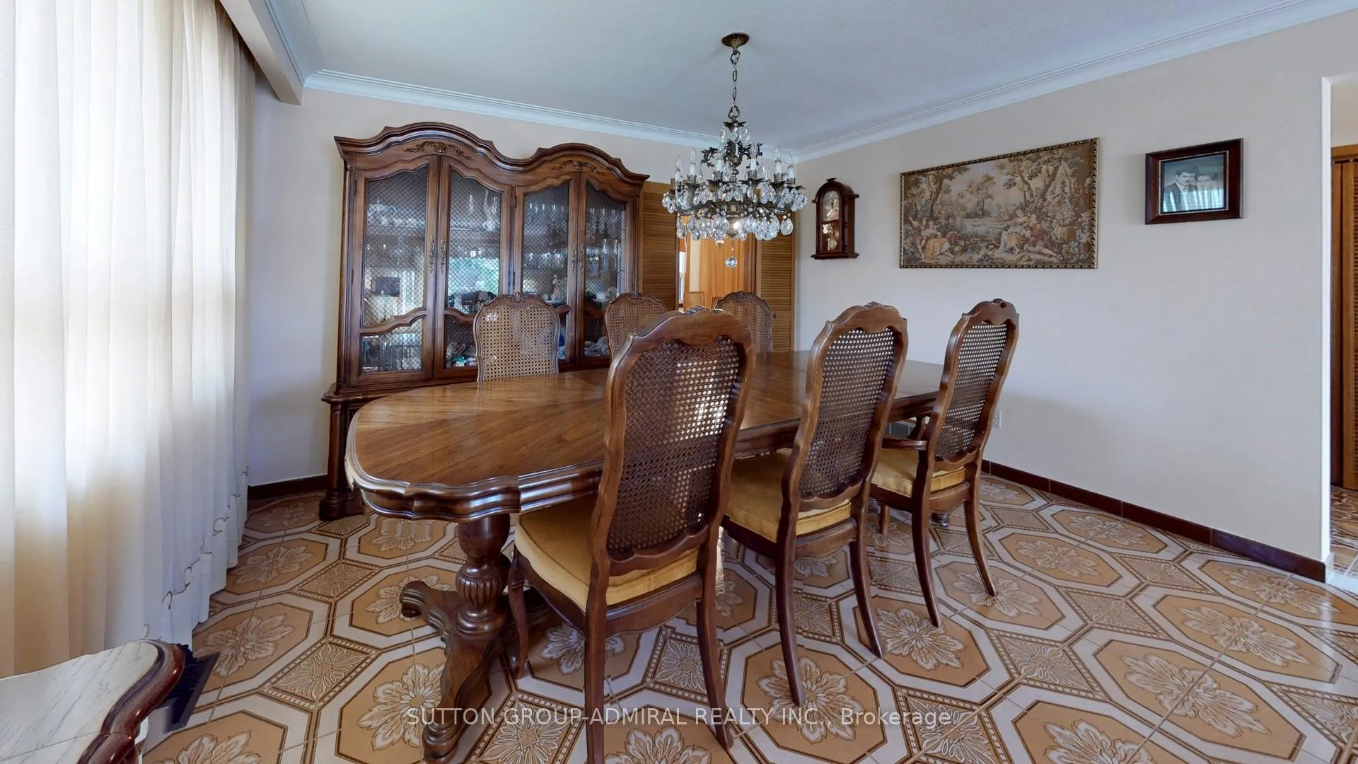 Photo 9 of 119 Brampton Road, Etobicoke, Willowridge-Martingrove-Richview — HOMEH