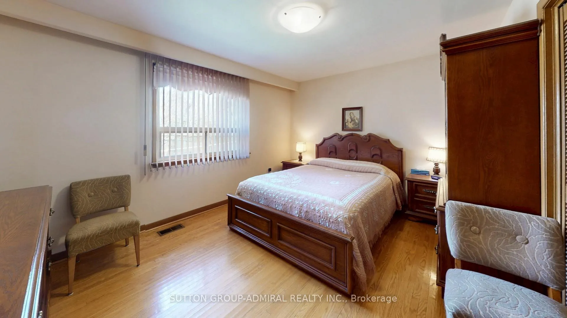 Photo 14 of 119 Brampton Road, Etobicoke, Willowridge-Martingrove-Richview — HOMEH