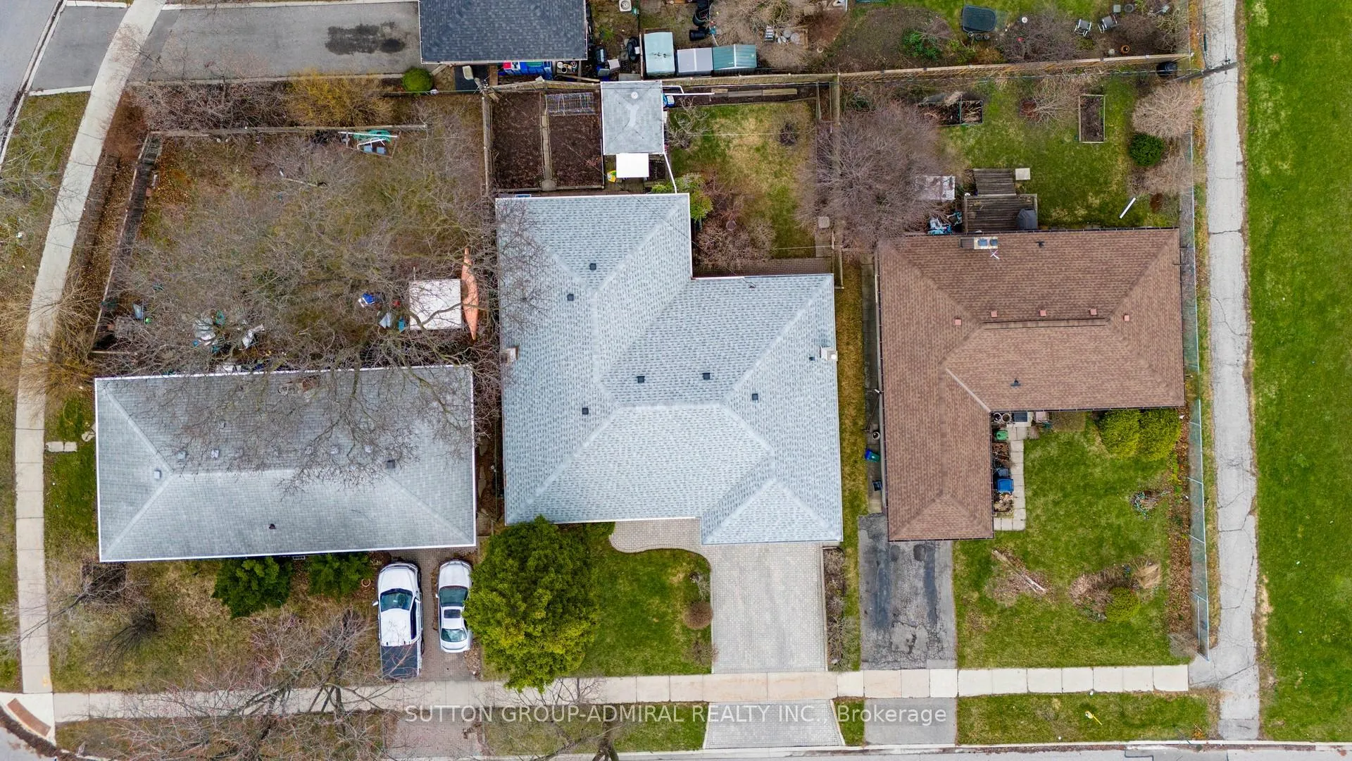 Photo 40 of 119 Brampton Road, Etobicoke, Willowridge-Martingrove-Richview — HOMEH