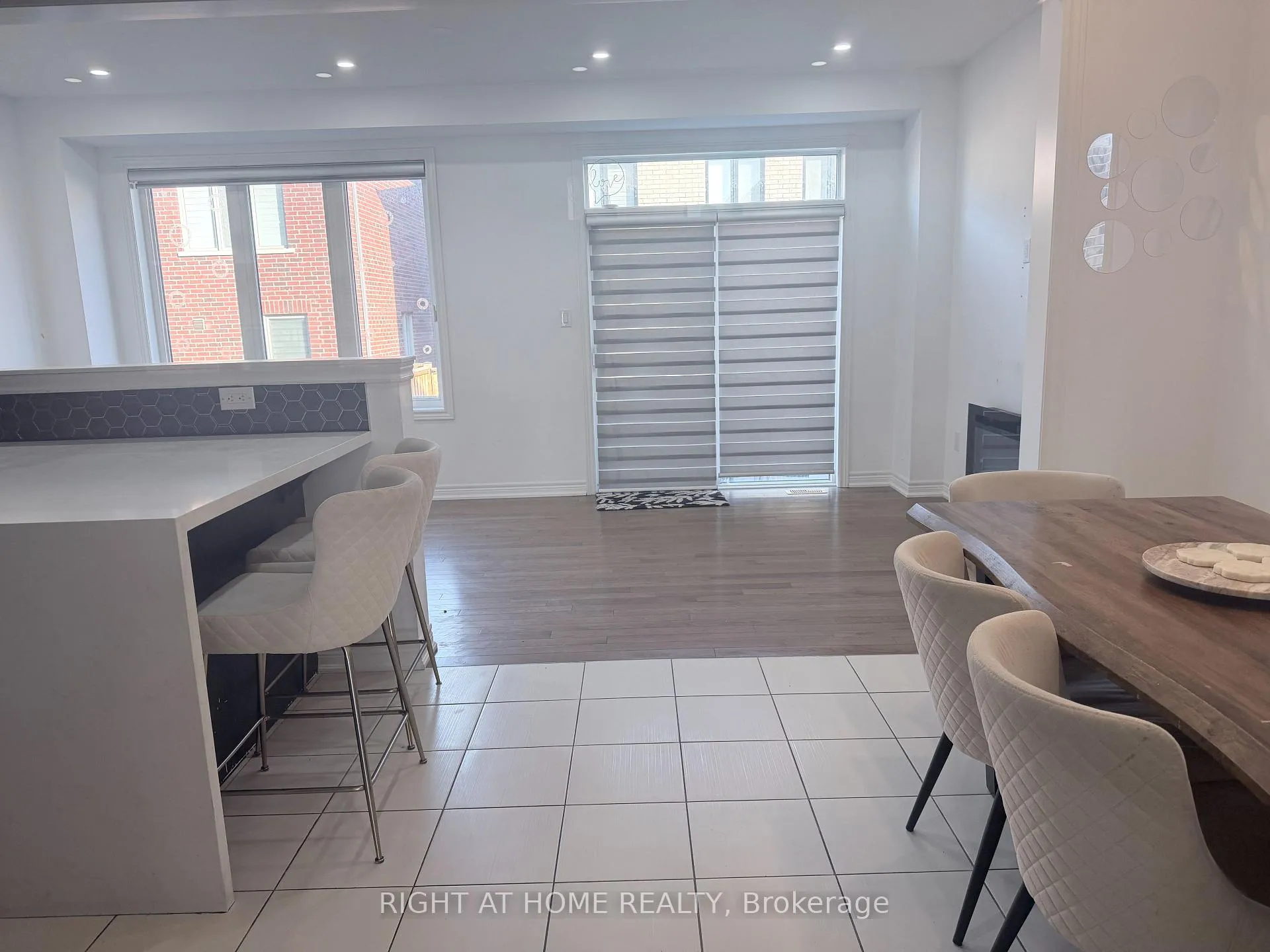 Photo 8 of Unit (Upper), 46 Boathouse Road, Brampton, Northwest Brampton — HOMEH