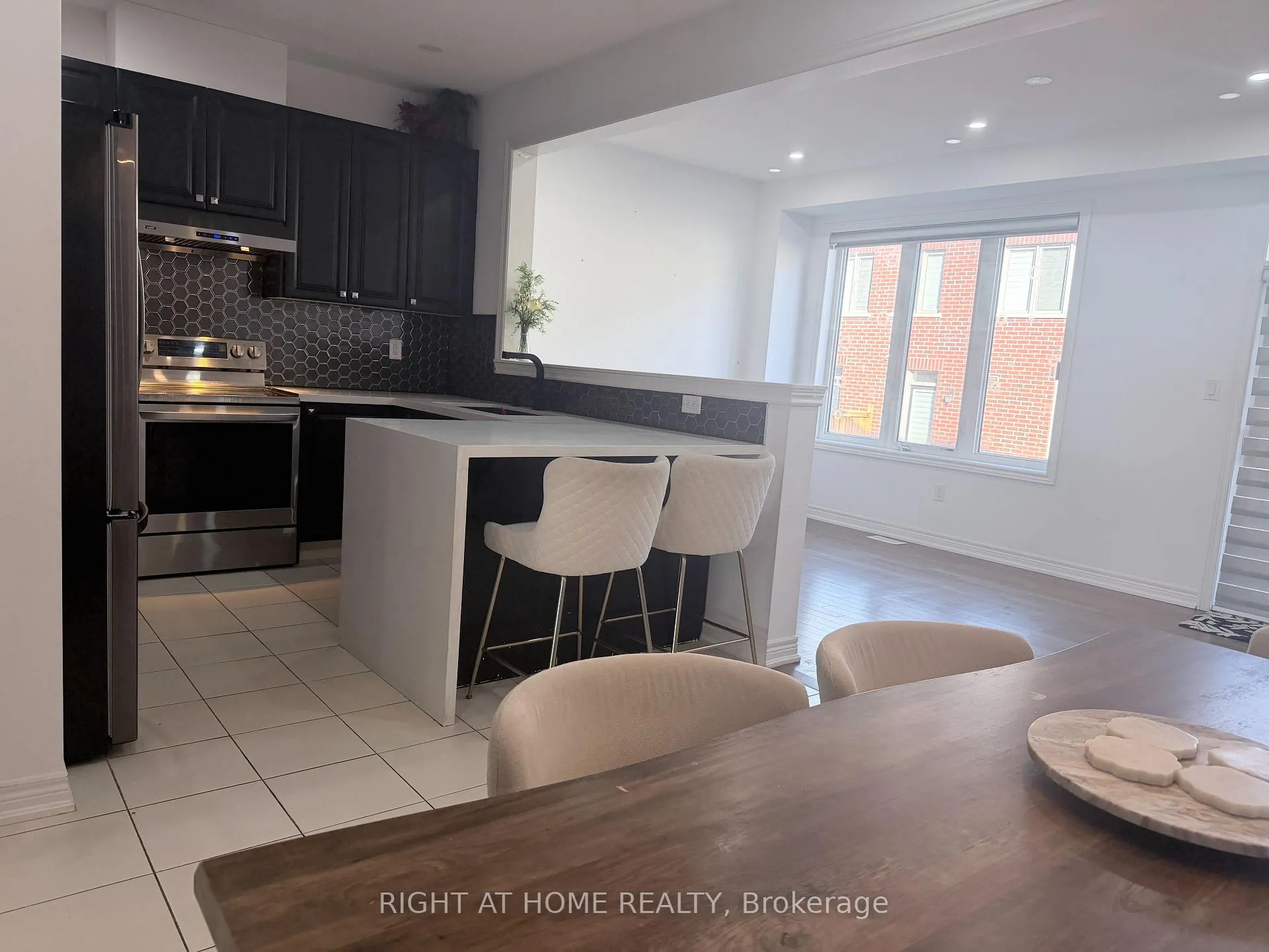 Photo 9 of Unit (Upper), 46 Boathouse Road, Brampton, Northwest Brampton — HOMEH