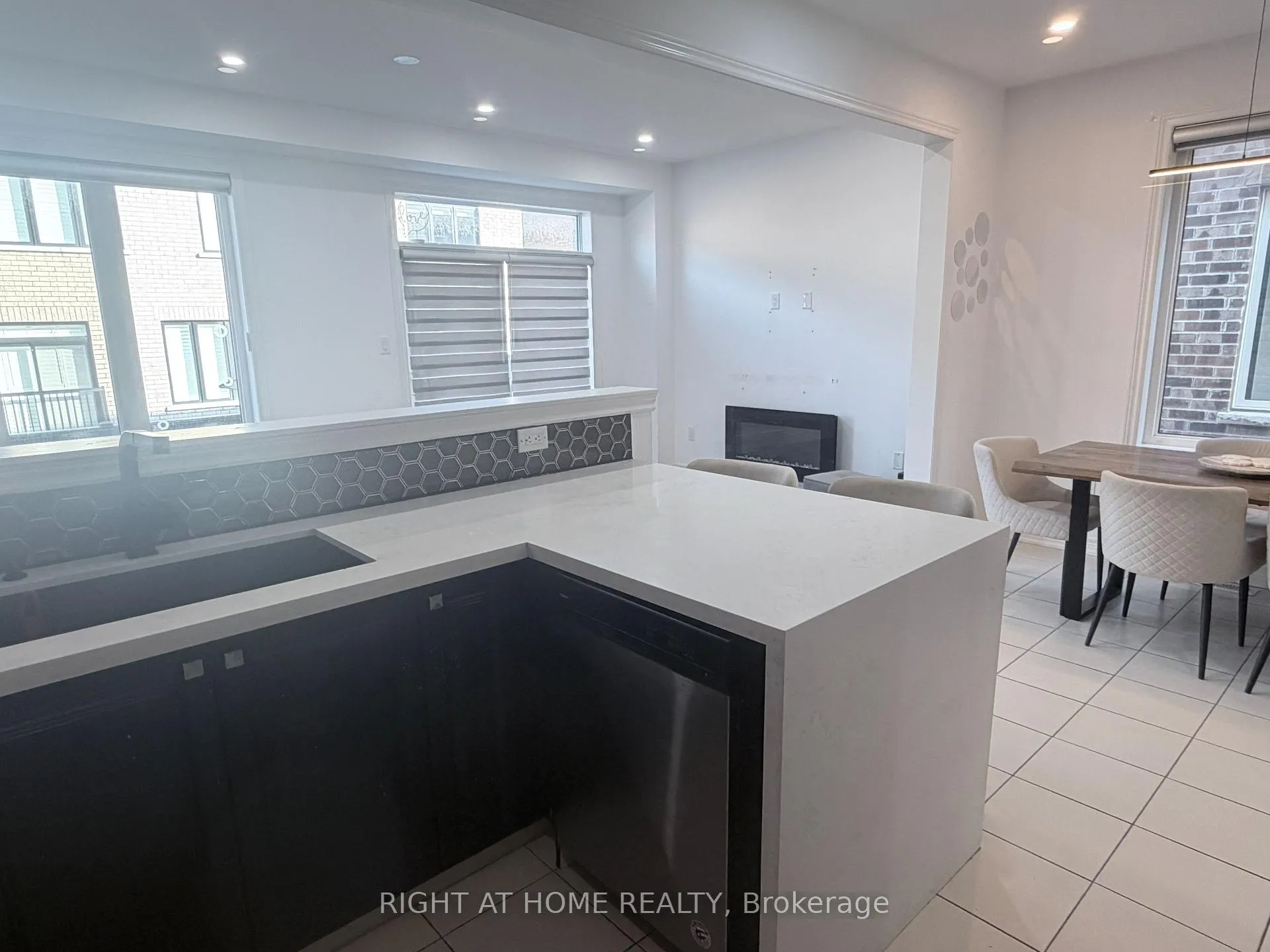 Photo 11 of Unit (Upper), 46 Boathouse Road, Brampton, Northwest Brampton — HOMEH