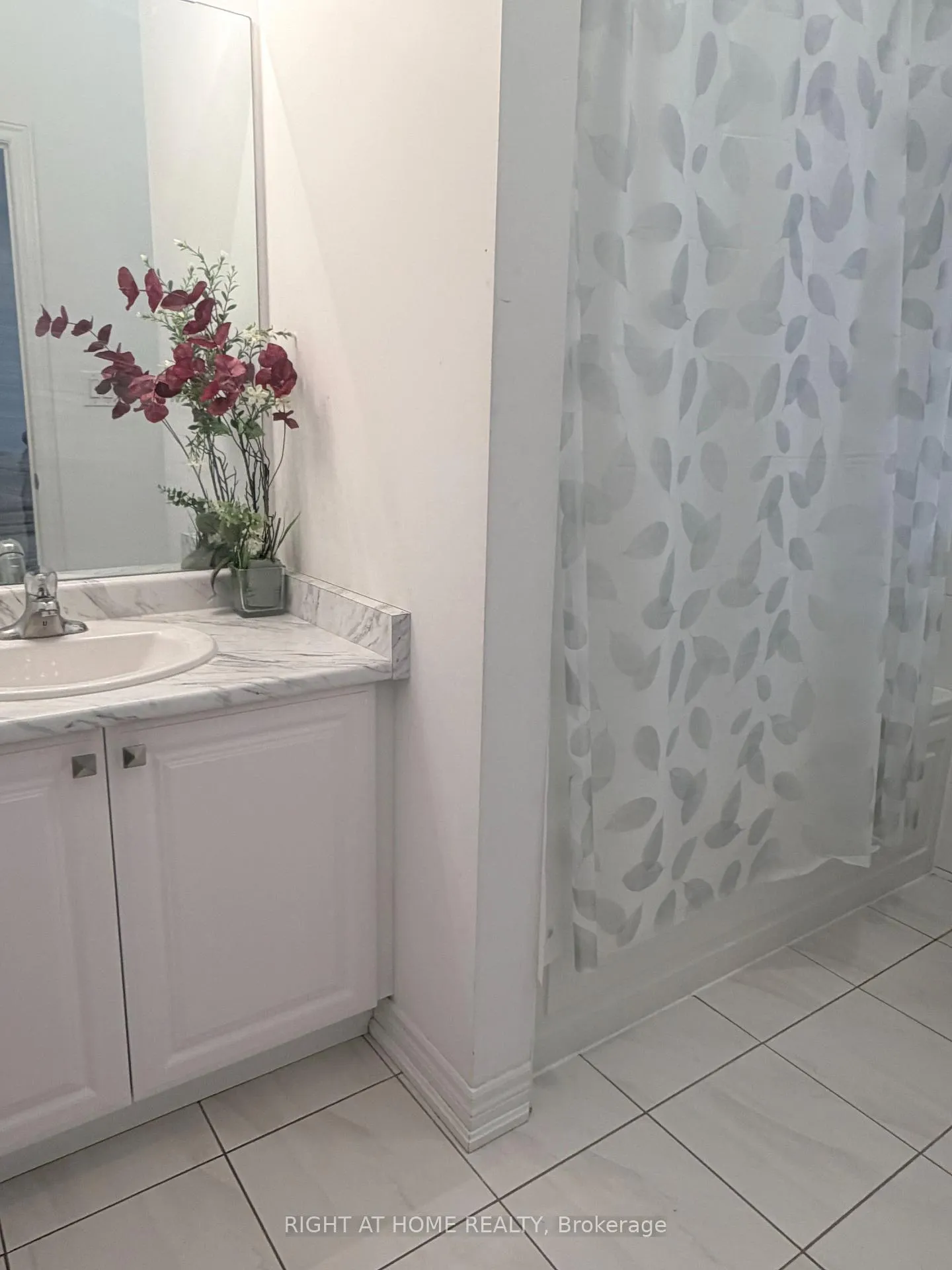 Photo 33 of Unit (Upper), 46 Boathouse Road, Brampton, Northwest Brampton — HOMEH