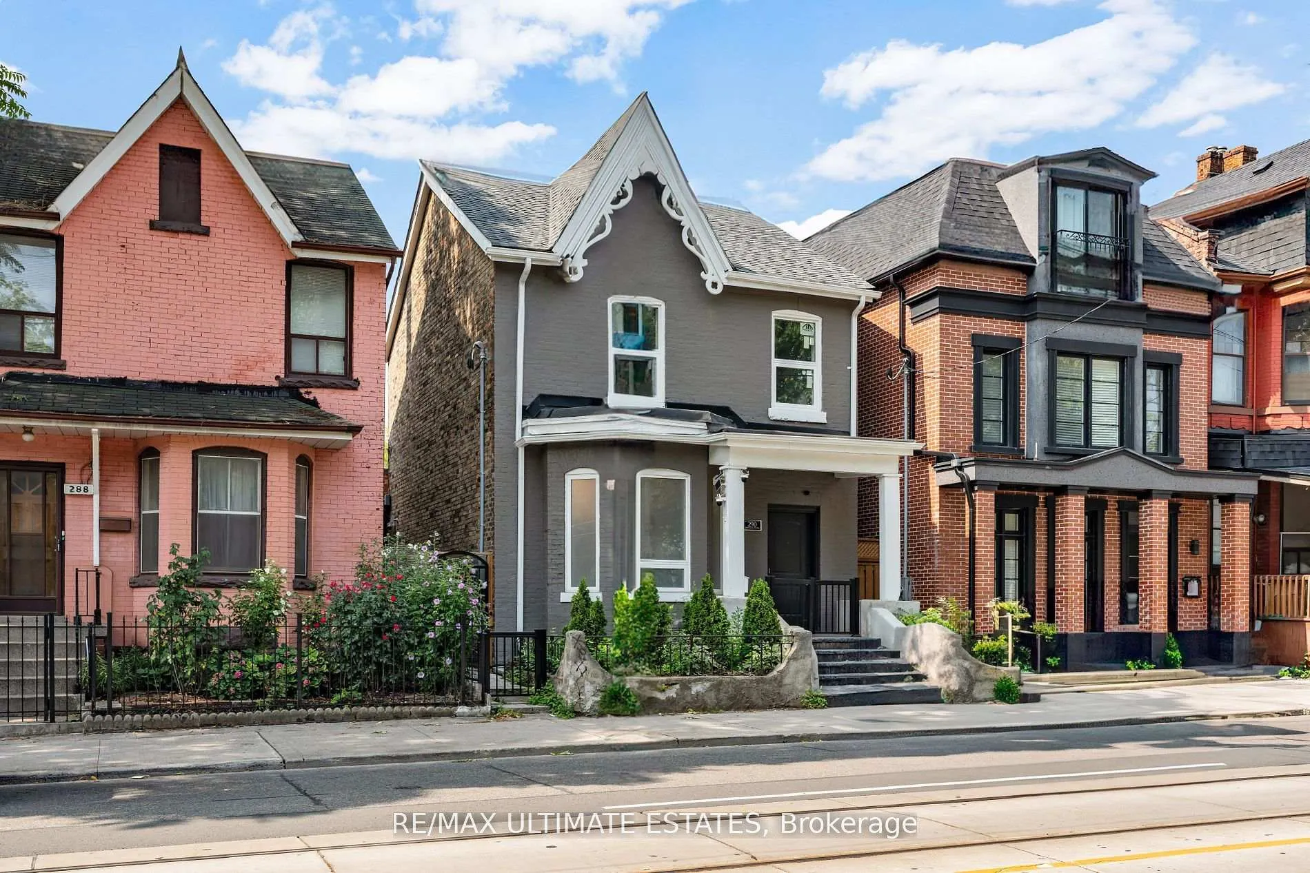 Photo 3 of 290 Bathurst Street, Toronto, Trinity-Bellwoods — HOMEH