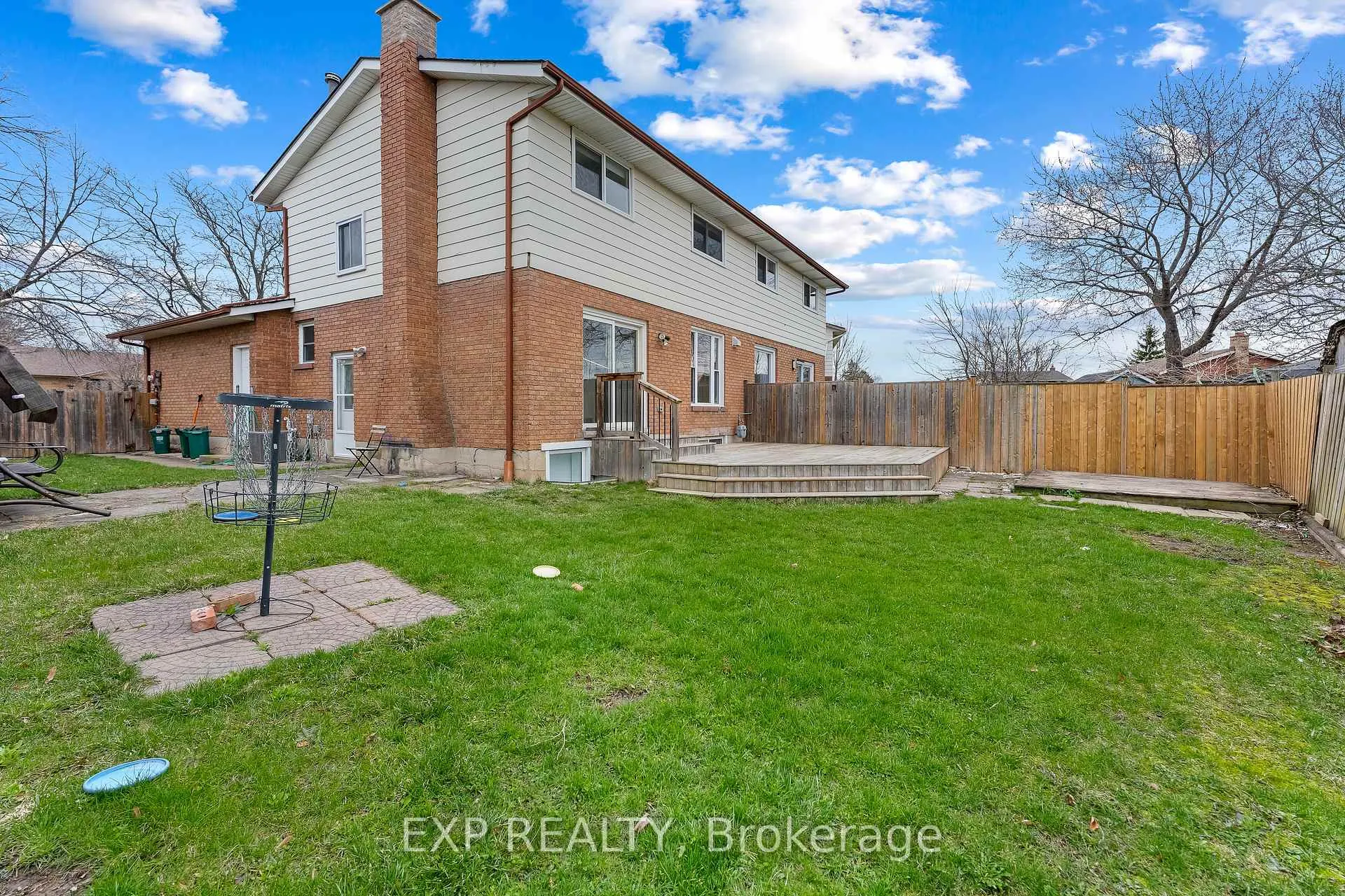 Photo 5 of Unit Unit 1, 14 Baxter Crescent, Thorold, Confederation Heights — HOMEH
