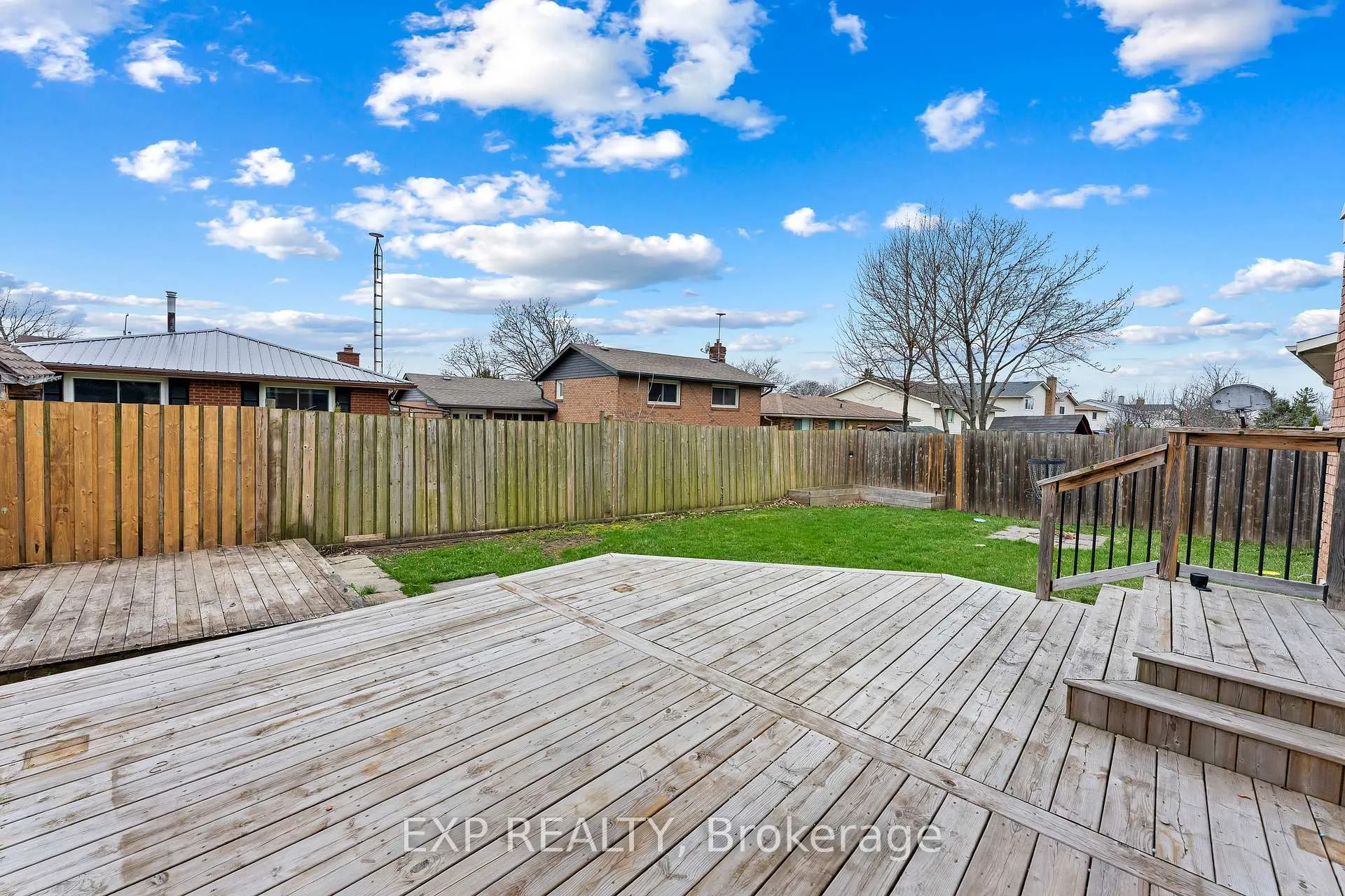 Photo 7 of Unit Unit 1, 14 Baxter Crescent, Thorold, Confederation Heights — HOMEH