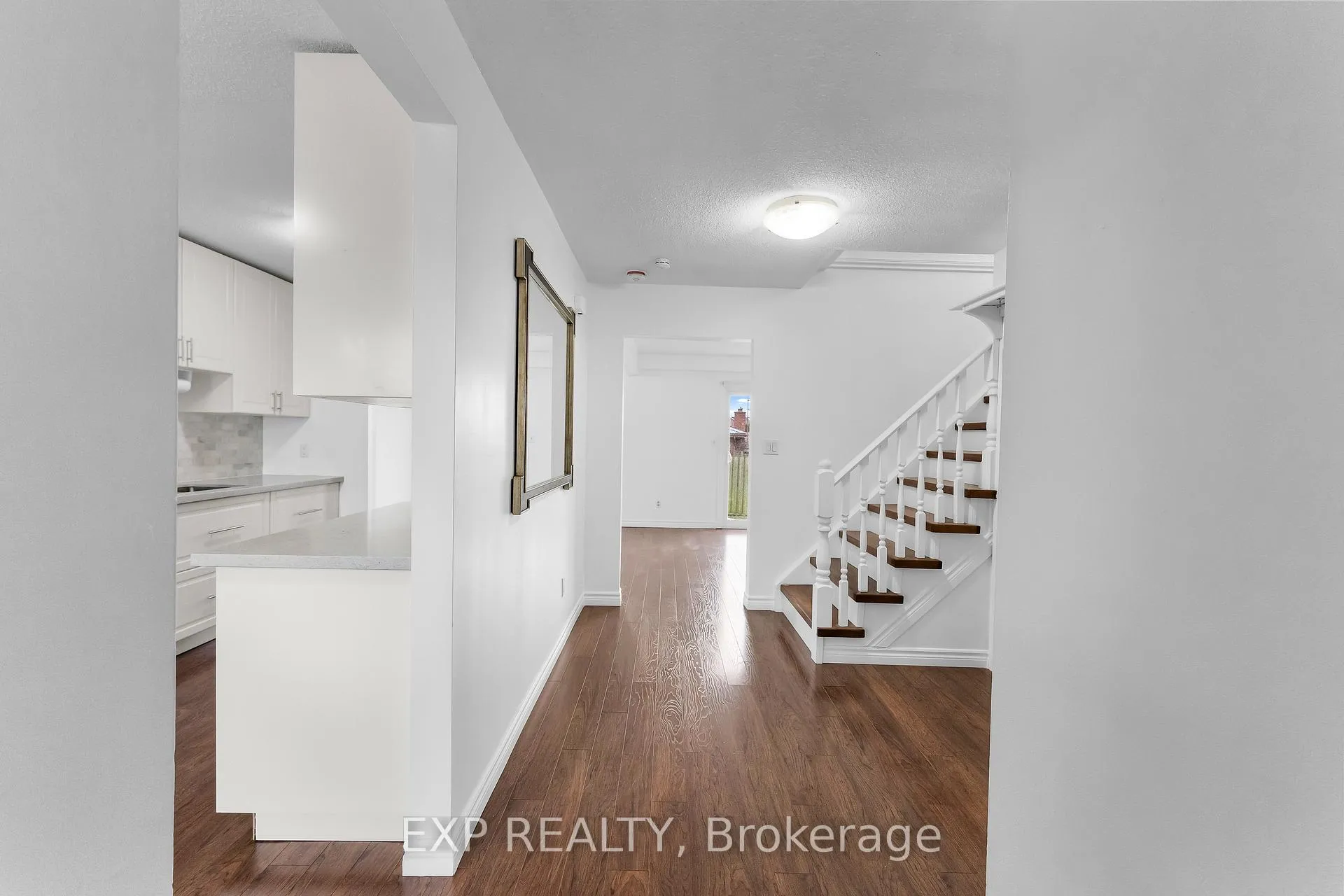 Photo 8 of Unit Unit 1, 14 Baxter Crescent, Thorold, Confederation Heights — HOMEH