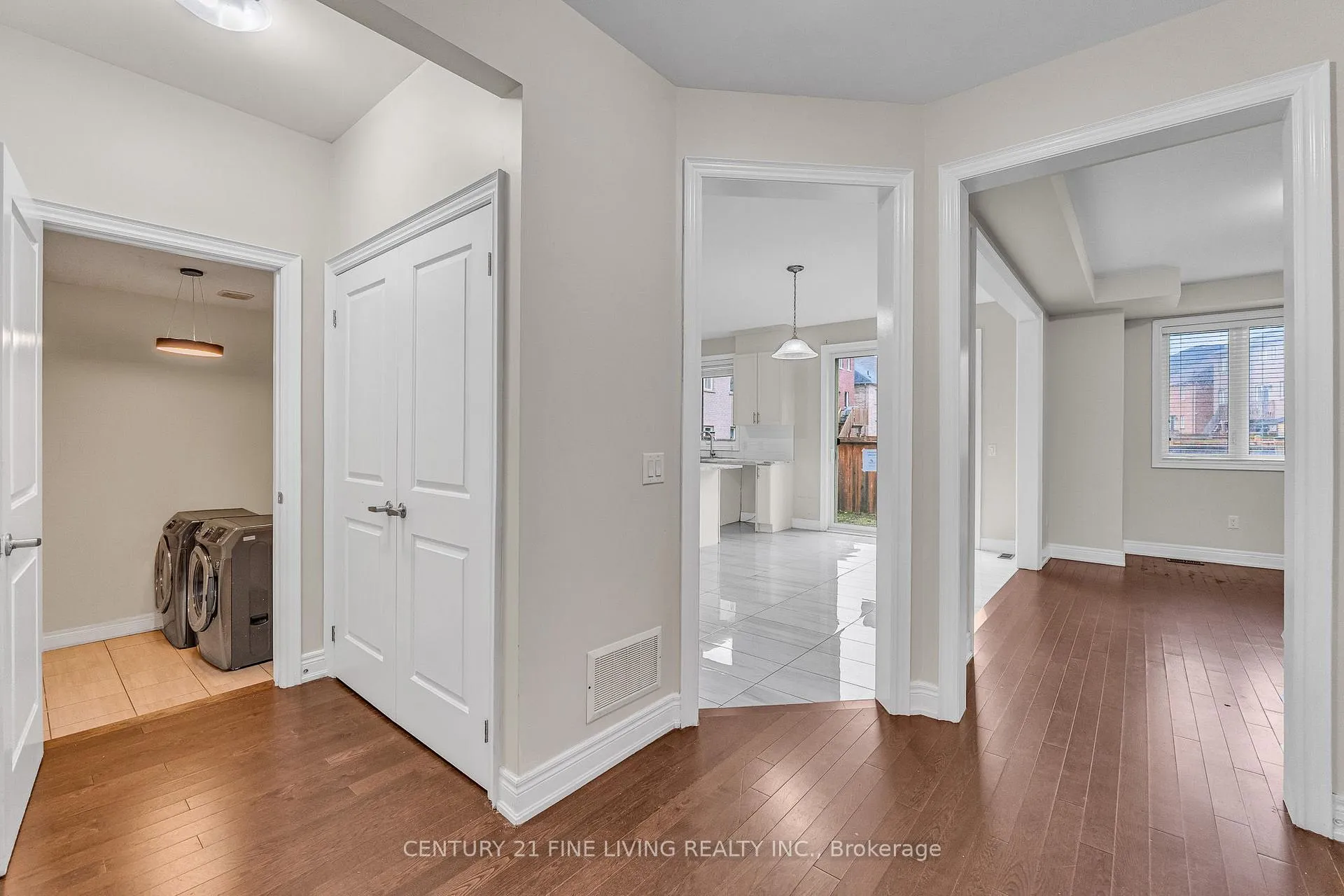 Photo 8 of 64 George Gray Drive, Brampton, Sandringham-Wellington North — HOMEH