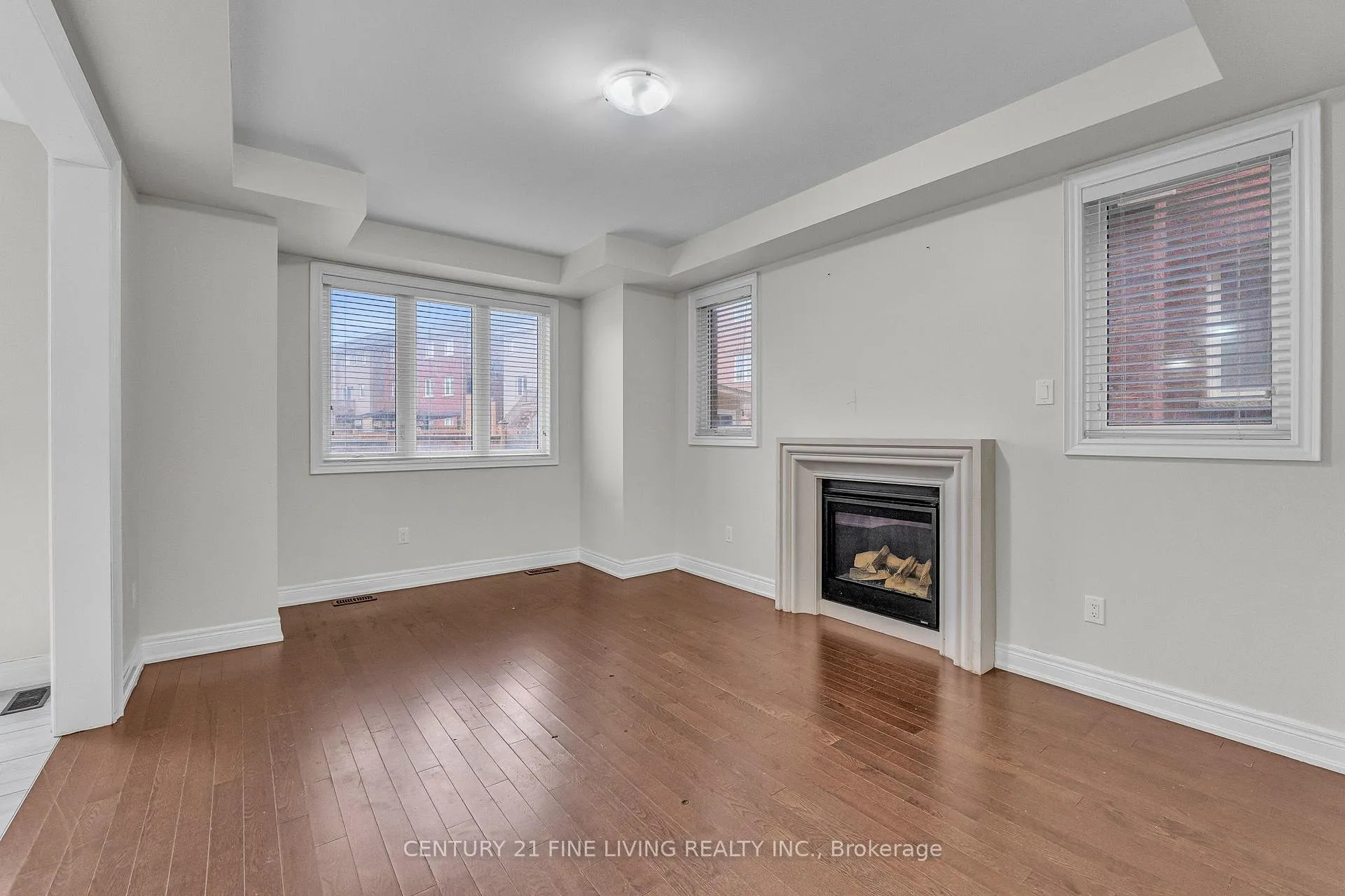 Photo 11 of 64 George Gray Drive, Brampton, Sandringham-Wellington North — HOMEH