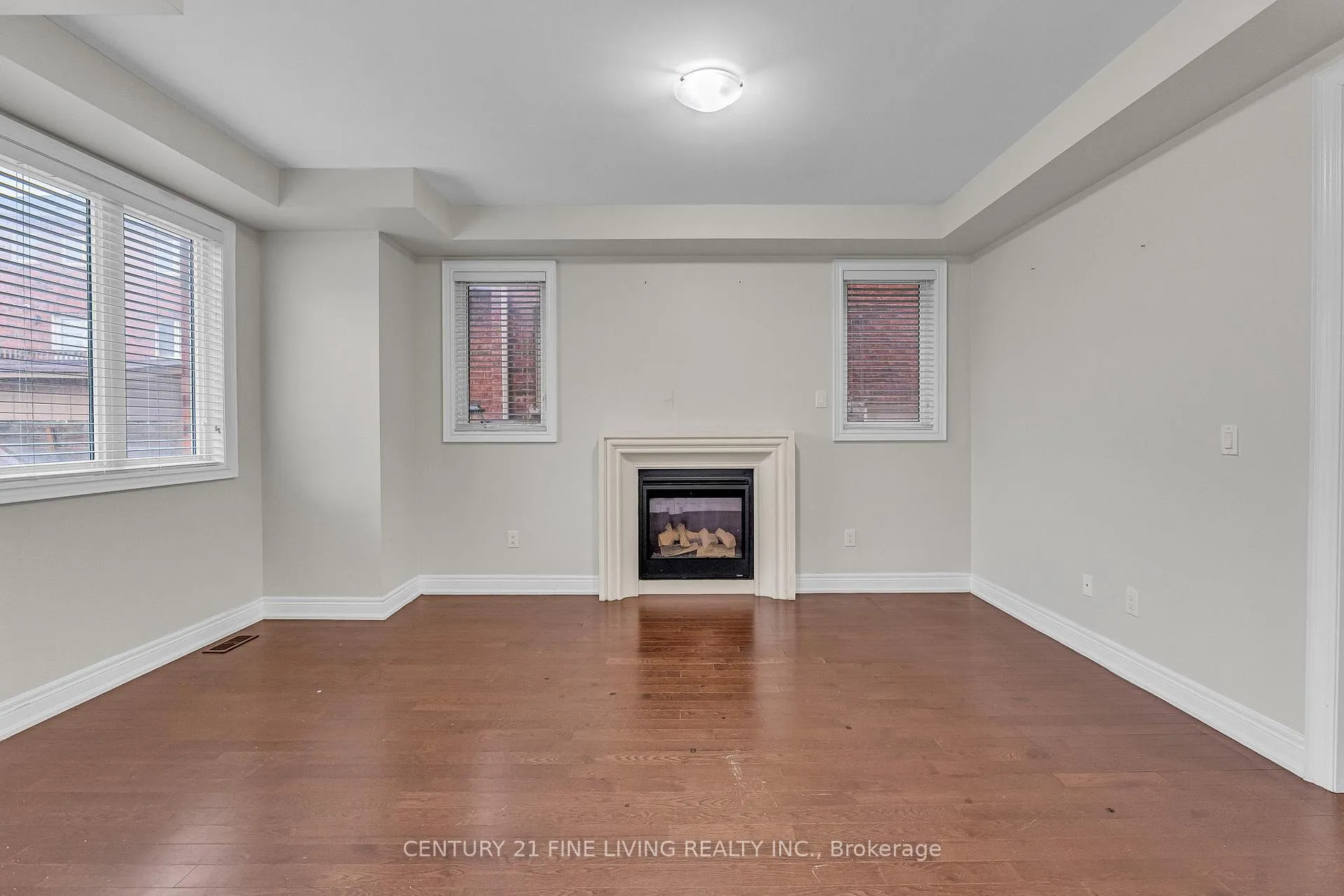Photo 12 of 64 George Gray Drive, Brampton, Sandringham-Wellington North — HOMEH