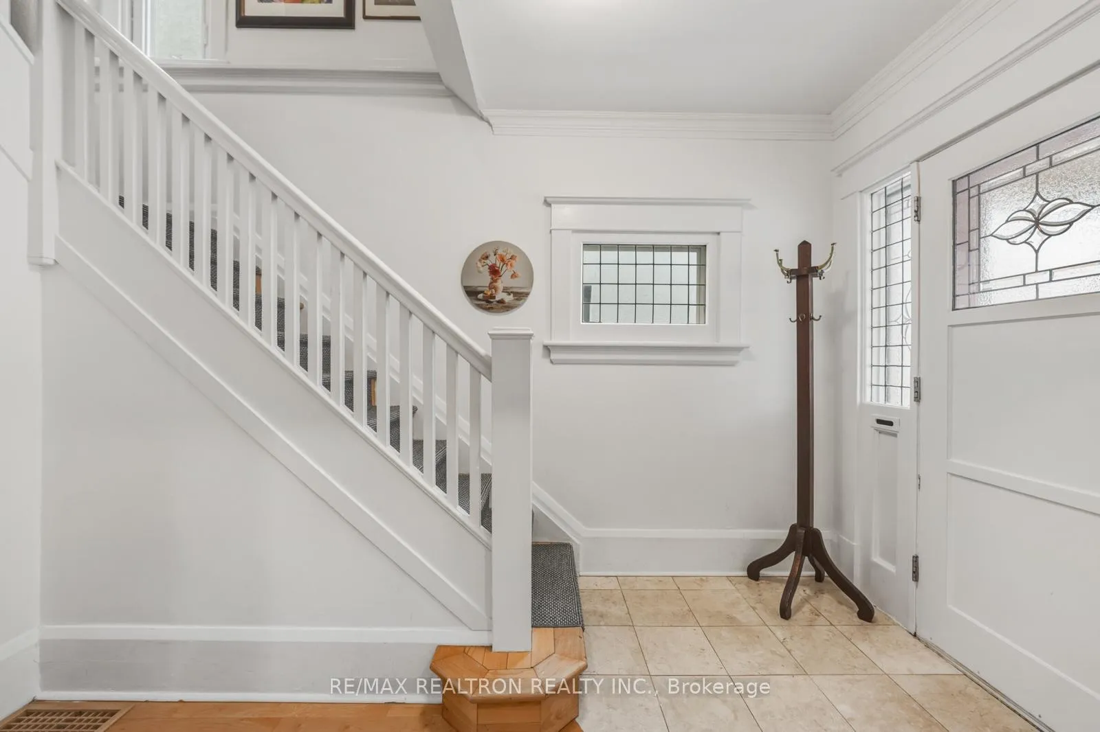 Photo 3 of 126 Pinewood Avenue, Toronto, Humewood-Cedarvale — HOMEH