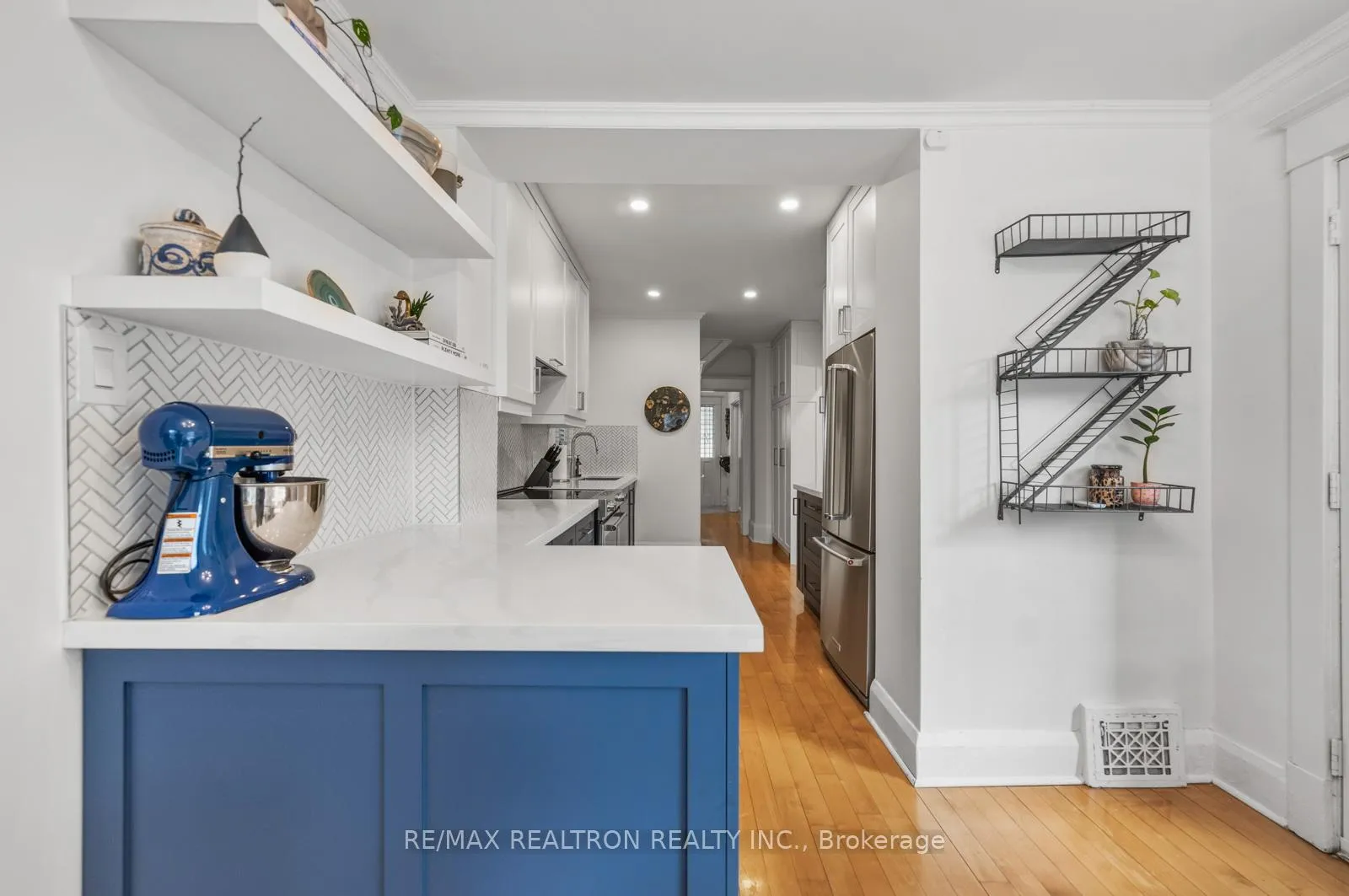Photo 14 of 126 Pinewood Avenue, Toronto, Humewood-Cedarvale — HOMEH