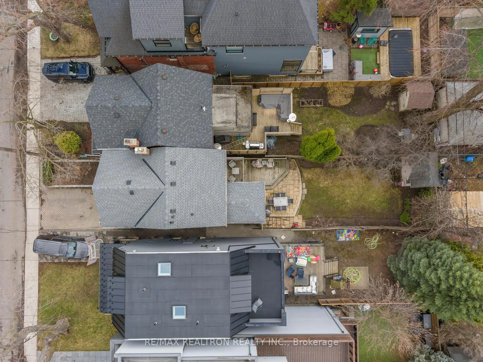 Photo 40 of 126 Pinewood Avenue, Toronto, Humewood-Cedarvale — HOMEH