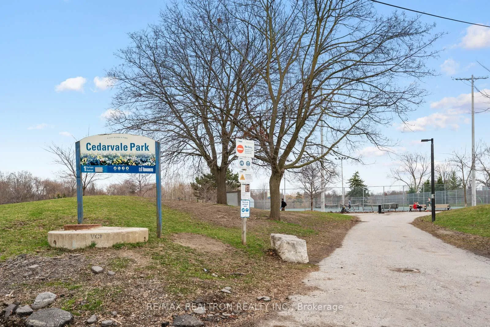 Photo 45 of 126 Pinewood Avenue, Toronto, Humewood-Cedarvale — HOMEH
