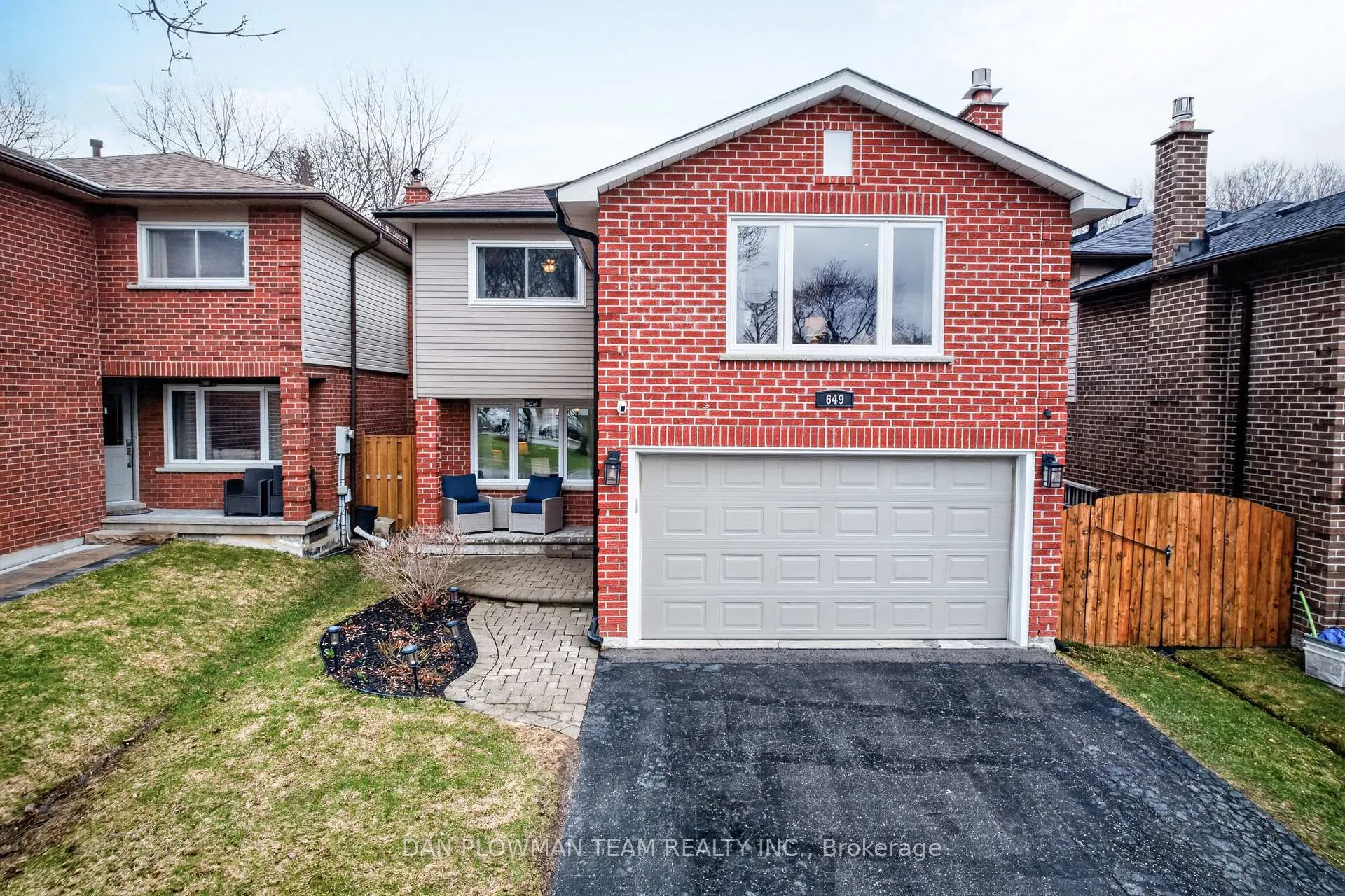 Photo 1 of 649 Dunn Crescent, Pickering, Rosebank — HOMEH
