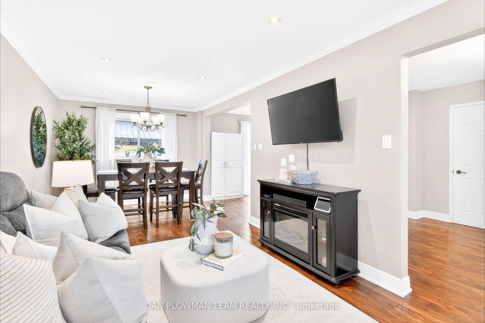 Photo 7 of 649 Dunn Crescent, Pickering, Rosebank — HOMEH